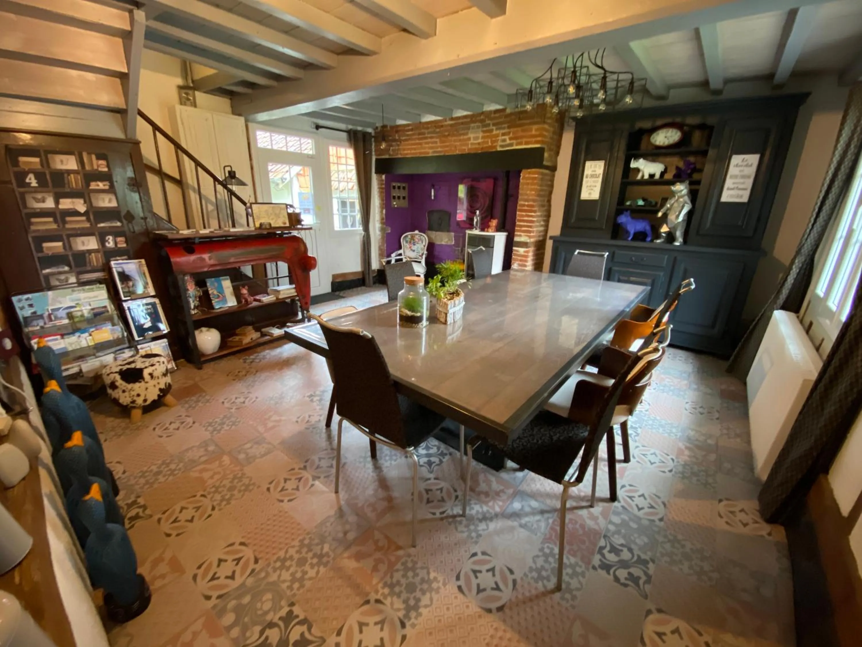 Banquet/Function facilities in Le Clos Dessyag