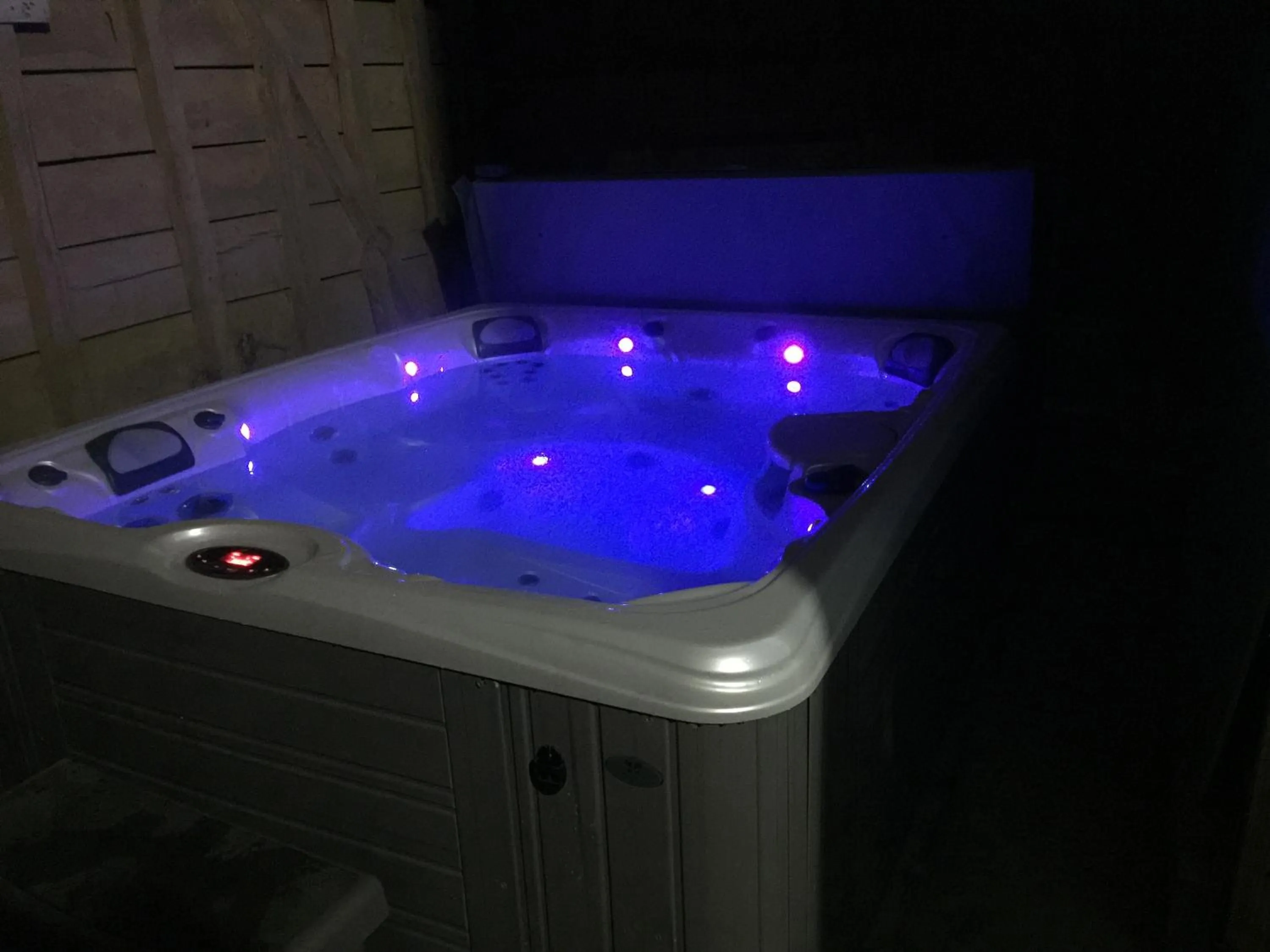 Hot Tub in Le Clos Dessyag