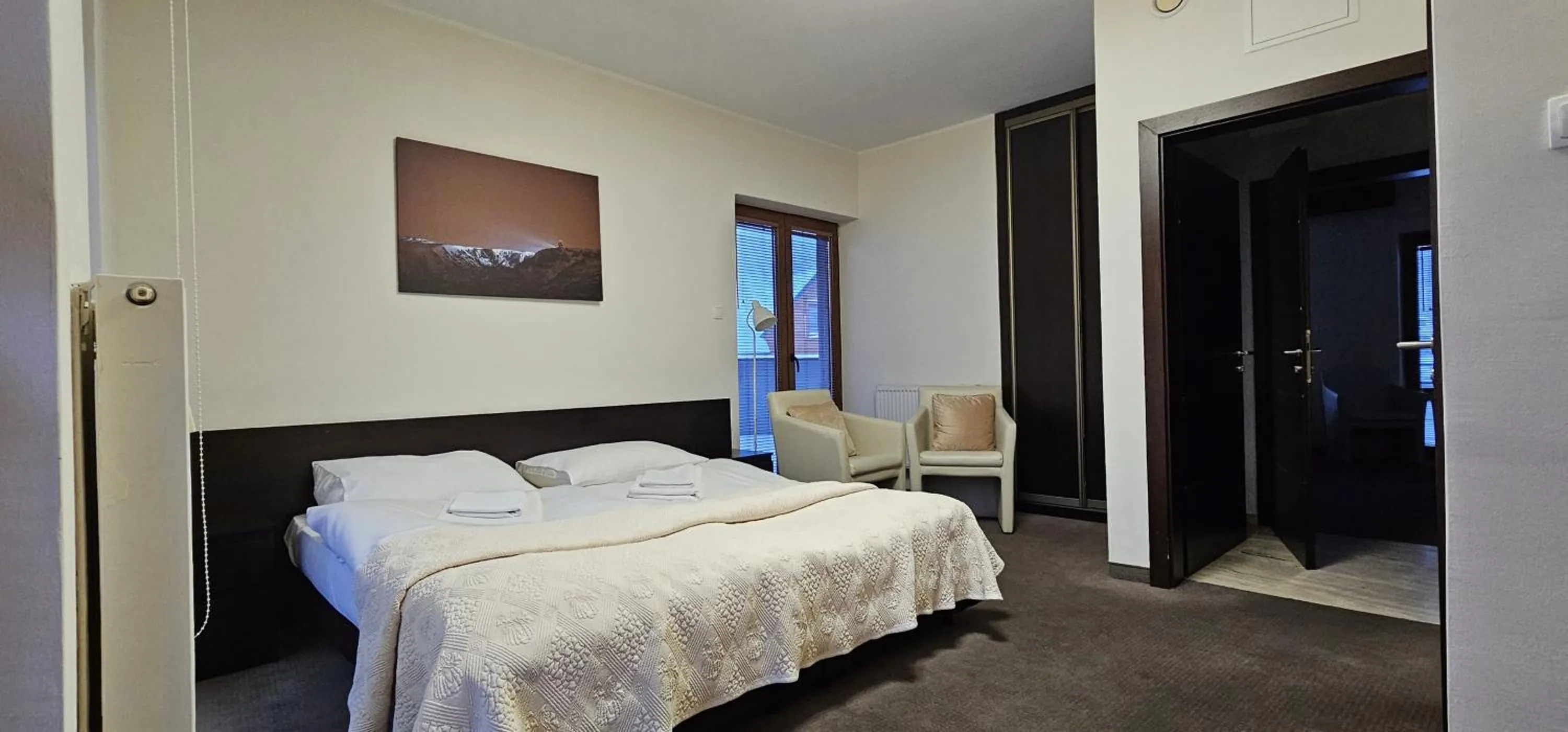 Bed in Szara Willa tuż przy wyciągu na Szrenicę