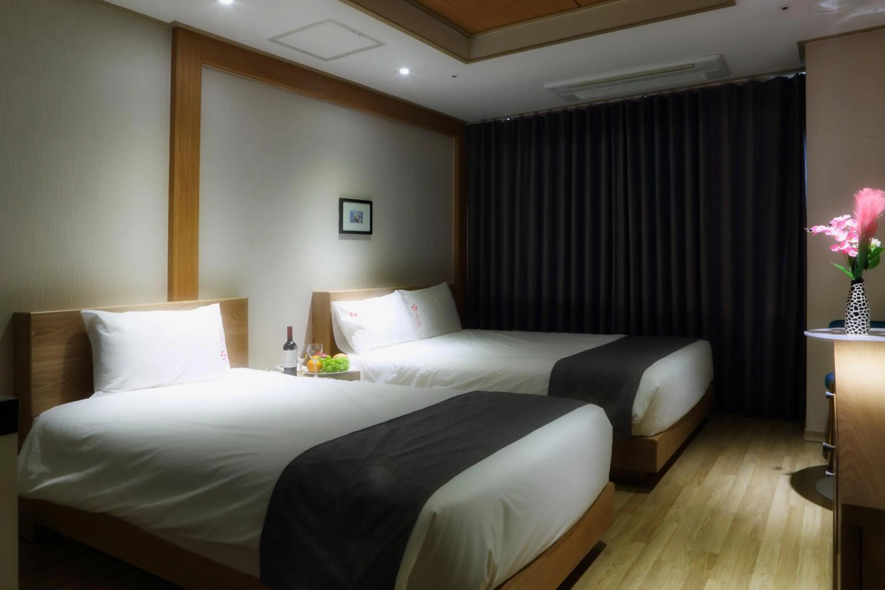 Bed in Incheon The Hotel Yeongjong