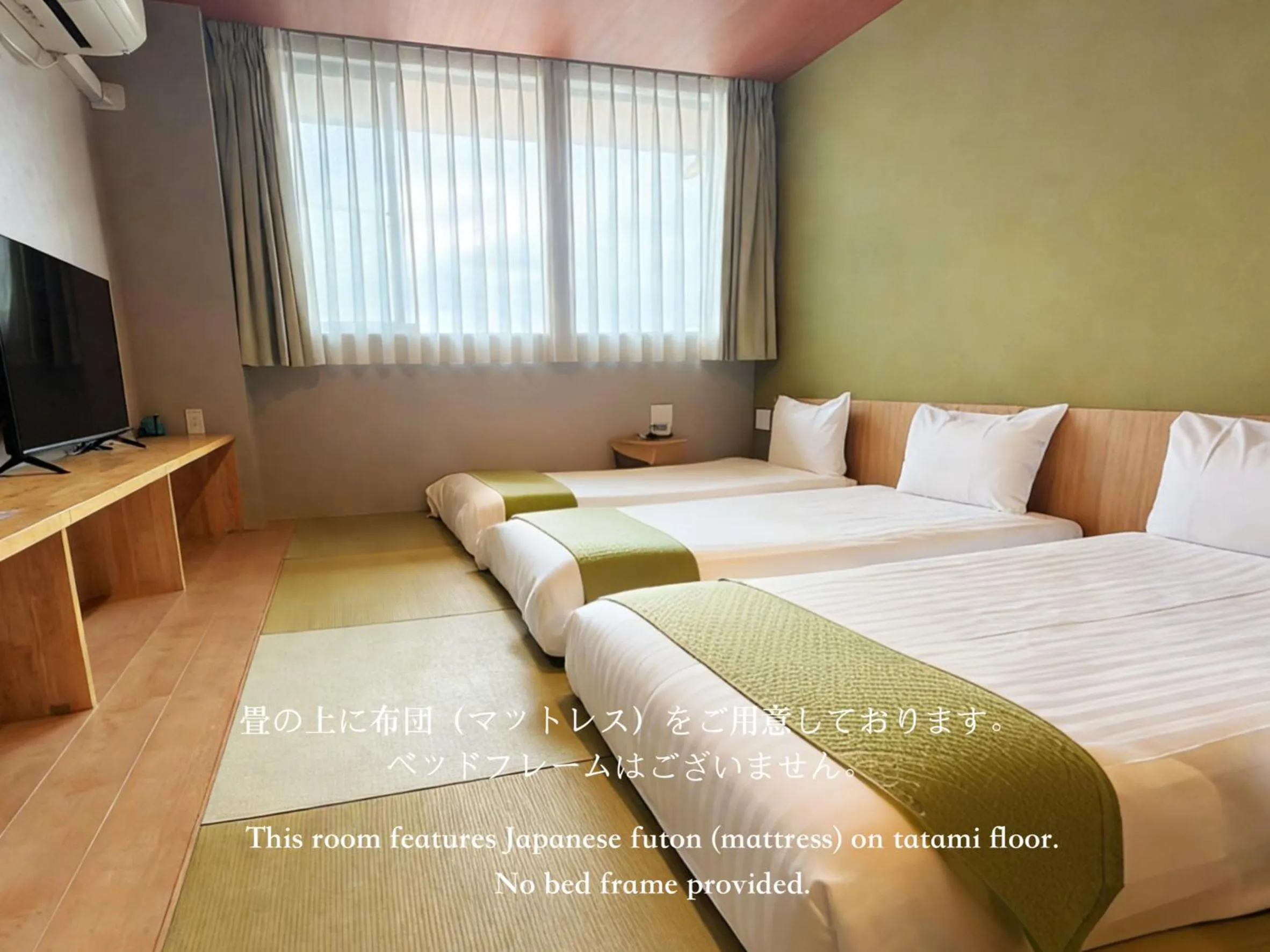 Bed in Kansai Airport Hotel Pine Villa