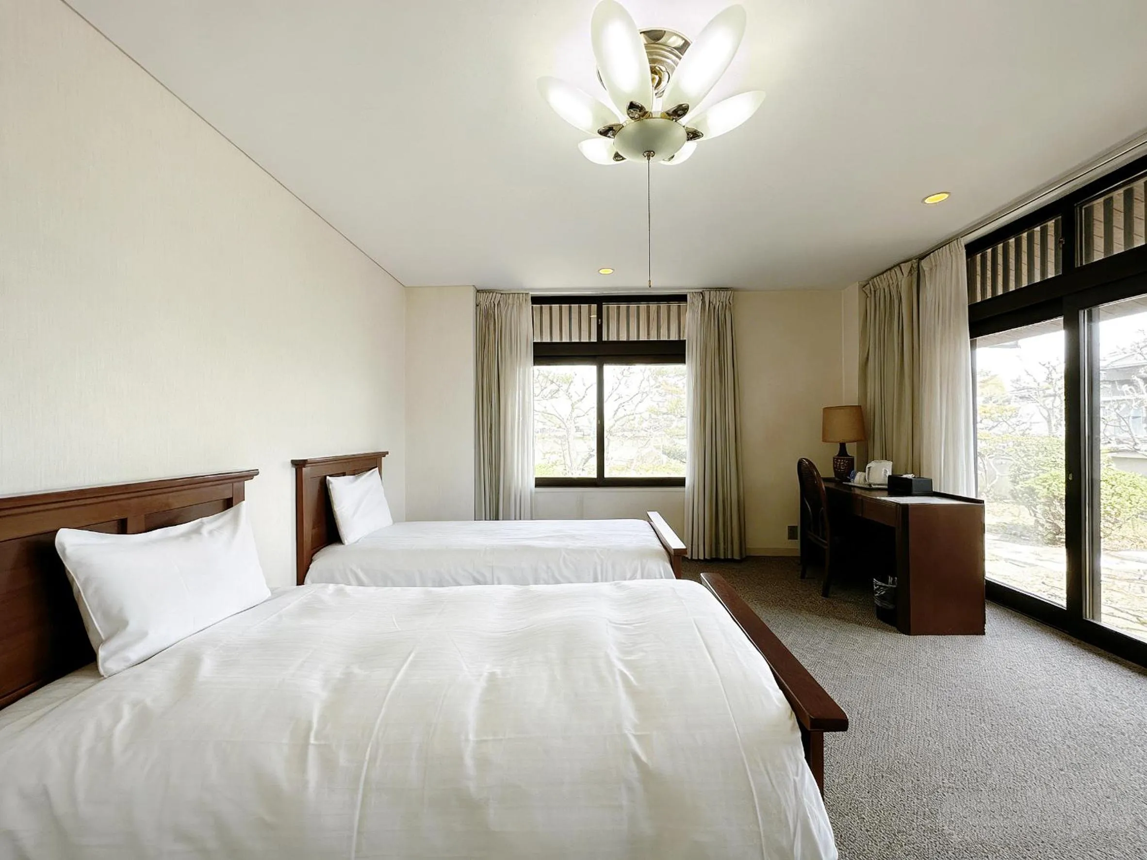 Bed in Kansai Airport Hotel Pine Villa