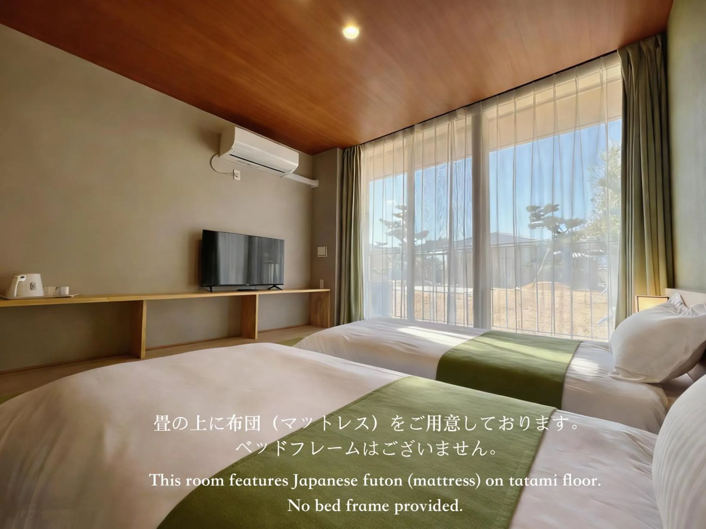Bed in Kansai Airport Hotel Pine Villa