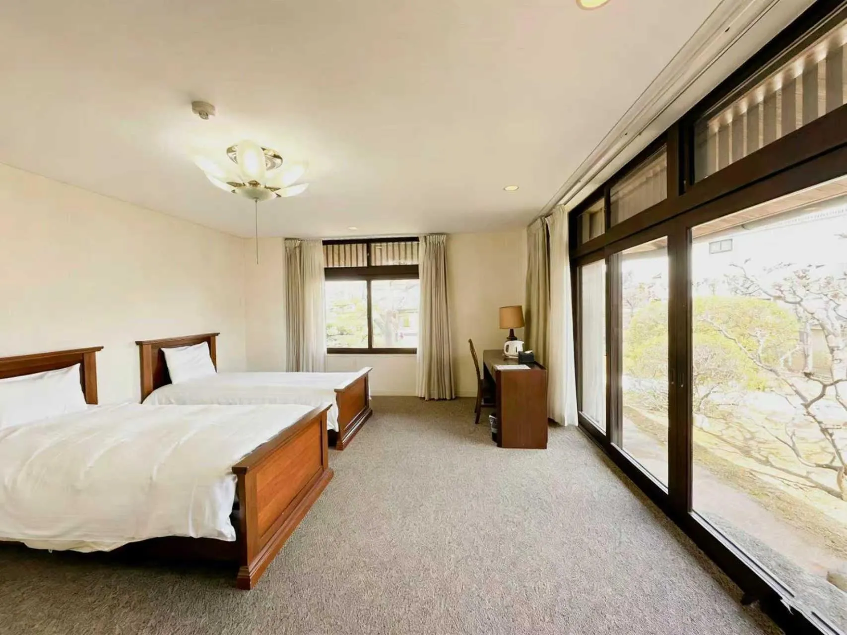 Bed in Kansai Airport Hotel Pine Villa