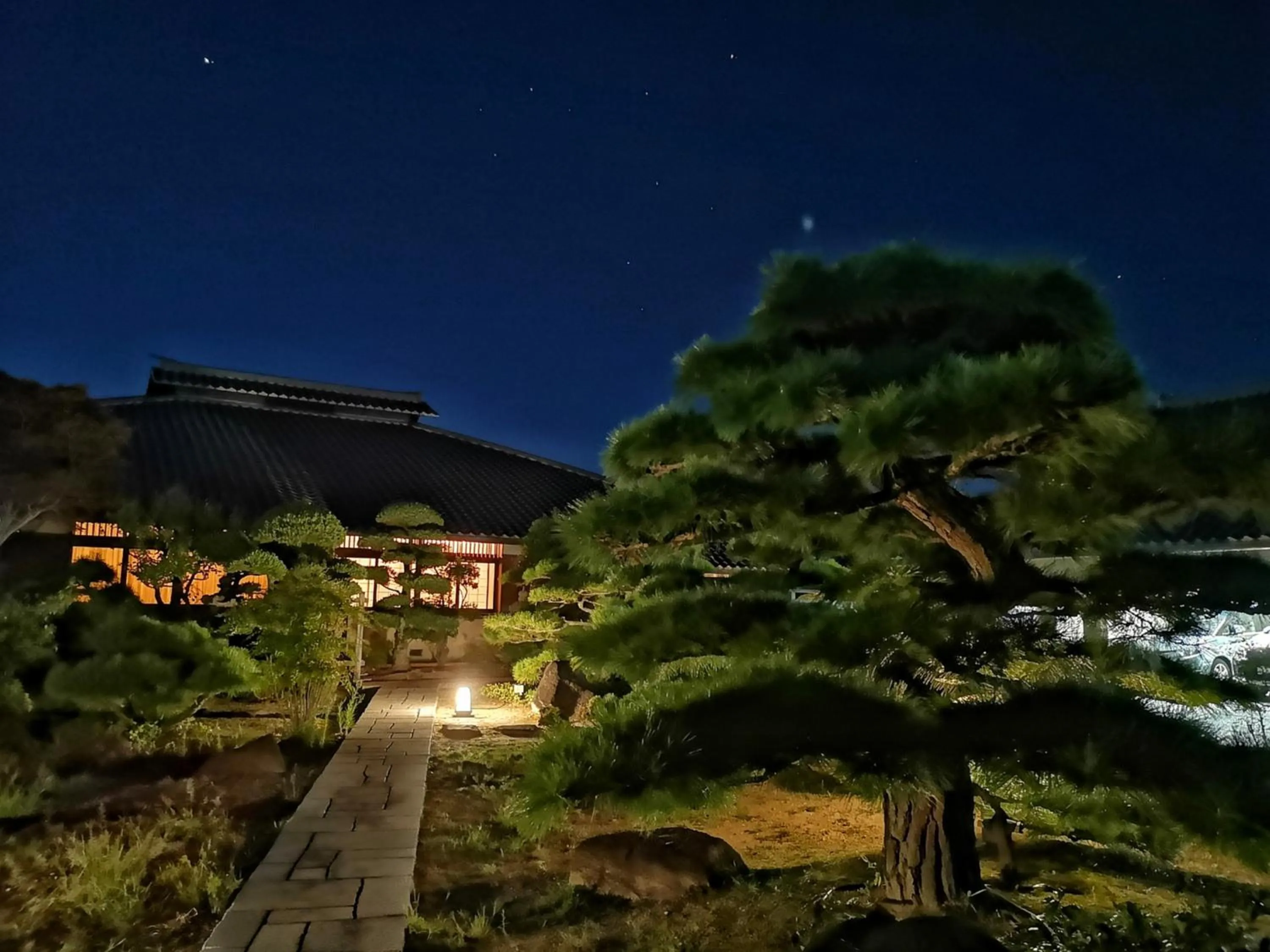 Night in Kansai Airport Hotel Pine Villa