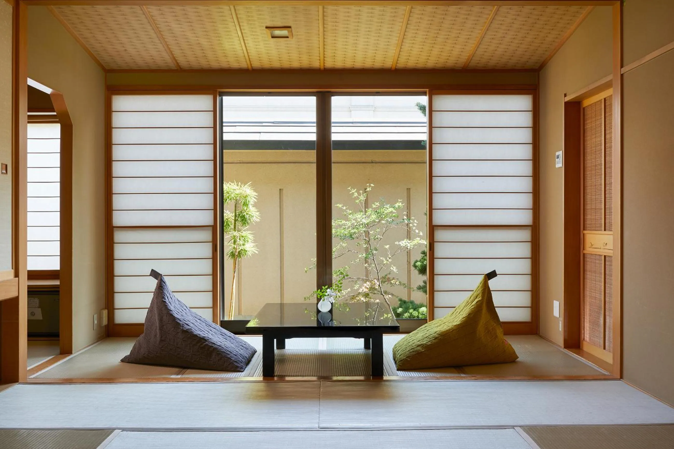 Photo of the whole room in Ichiraku tendo spa & brewery