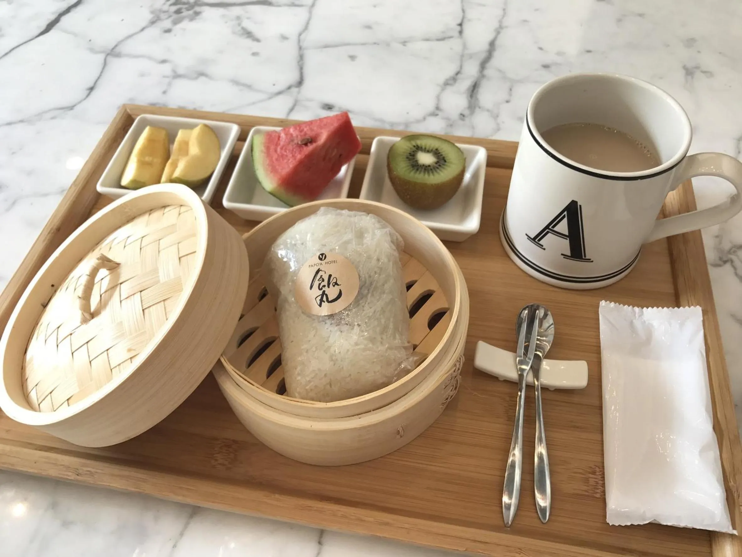 Food and drinks in PAPO'A Hotel