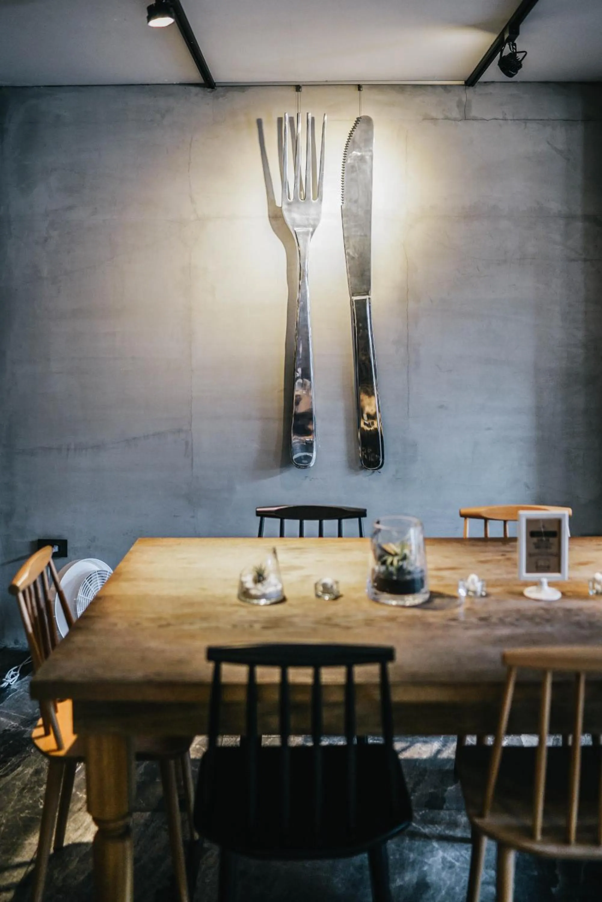 Restaurant/places to eat in PAPO'A Hotel