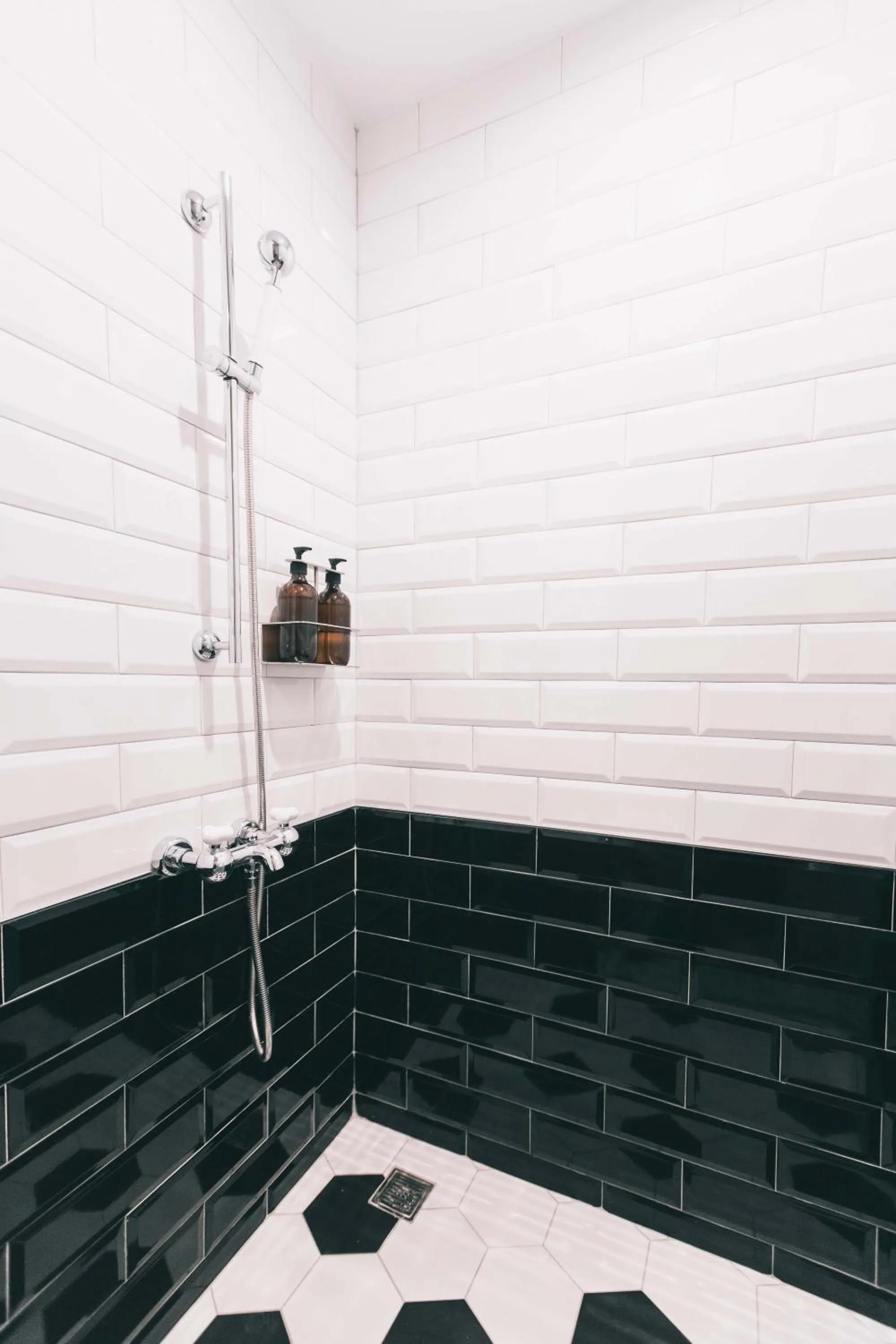 Shower in PAPO'A Hotel