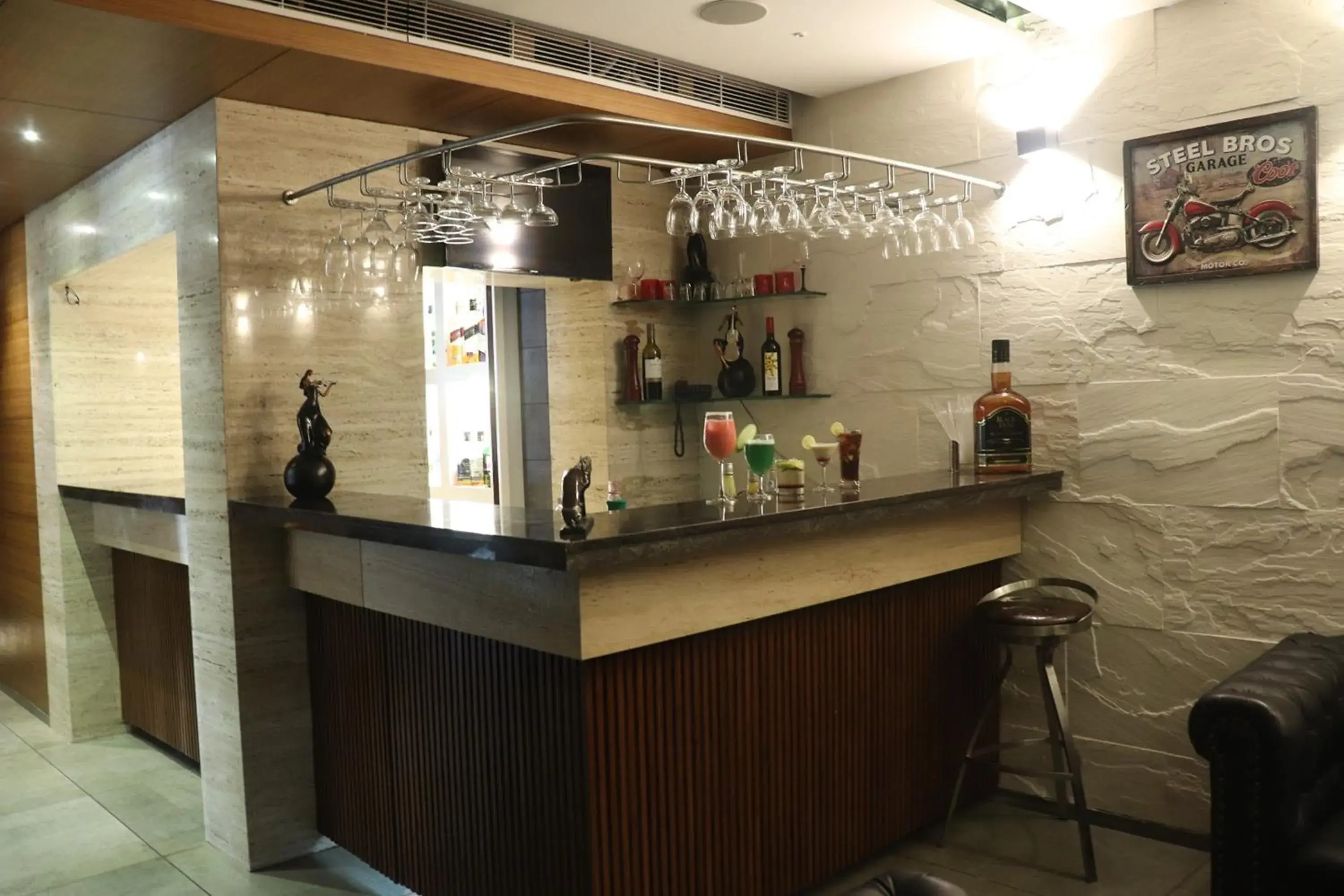 Lounge or bar in Shree Kanak Udaipur Lounge or bar in Shree Kanak Udaipur