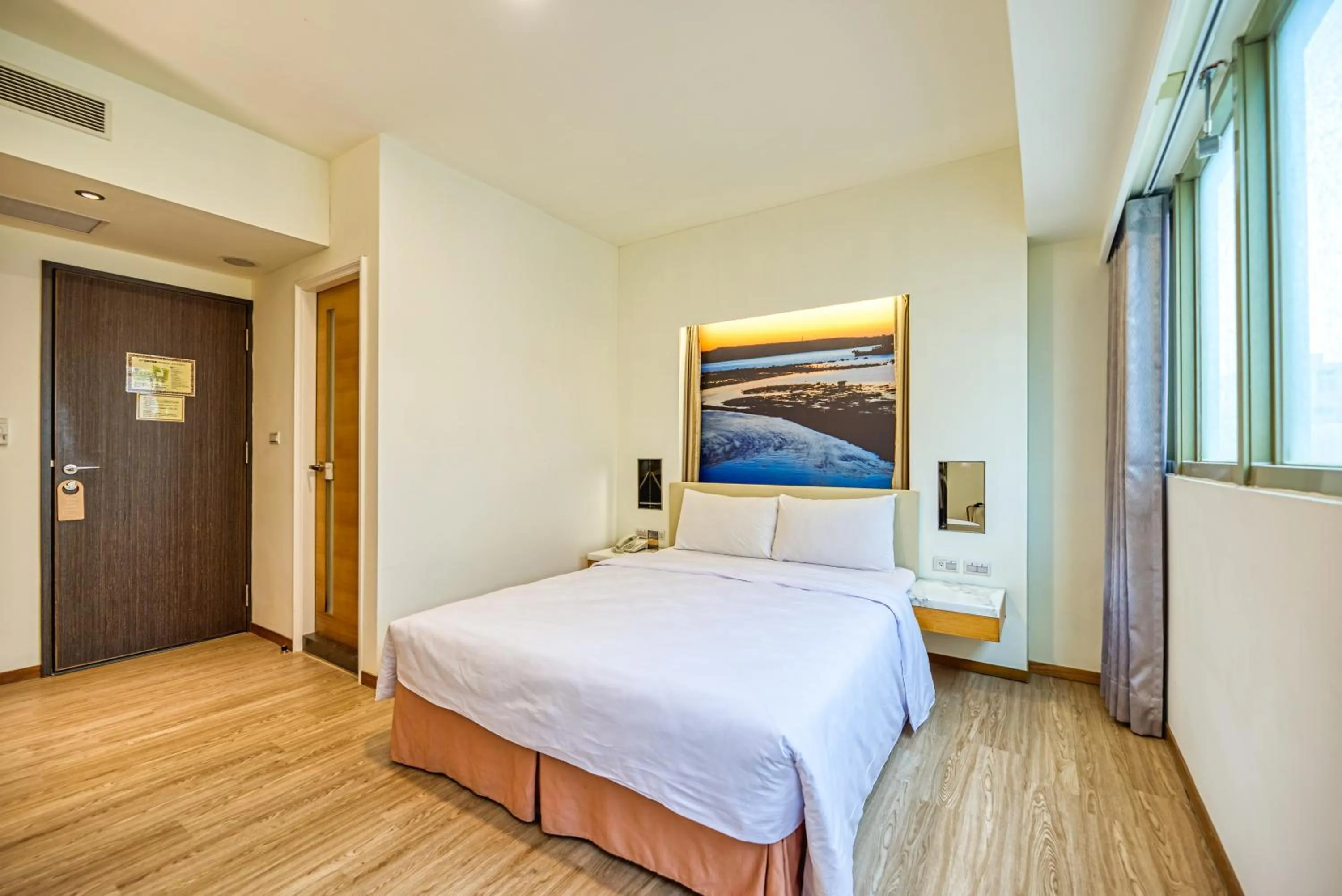 Bed in Jih Lih Hotel