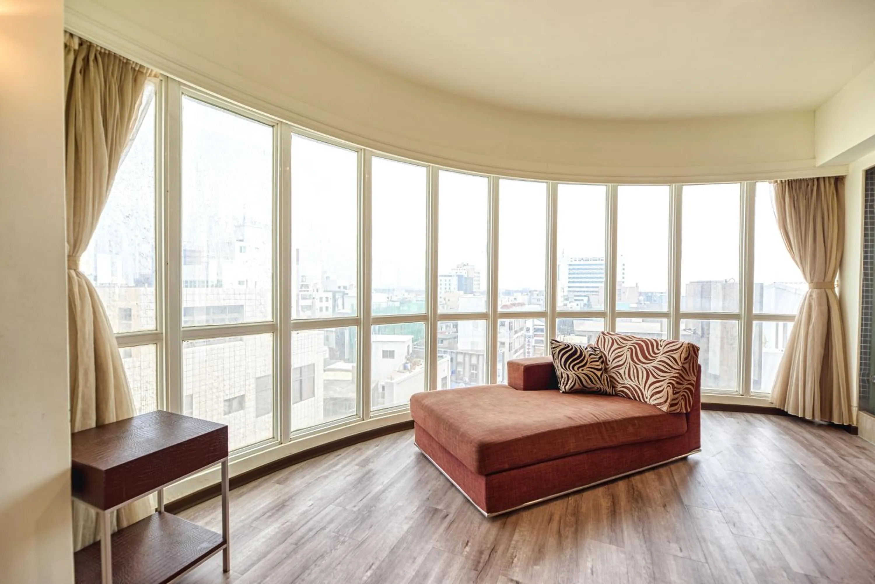 Bed in Jih Lih Hotel