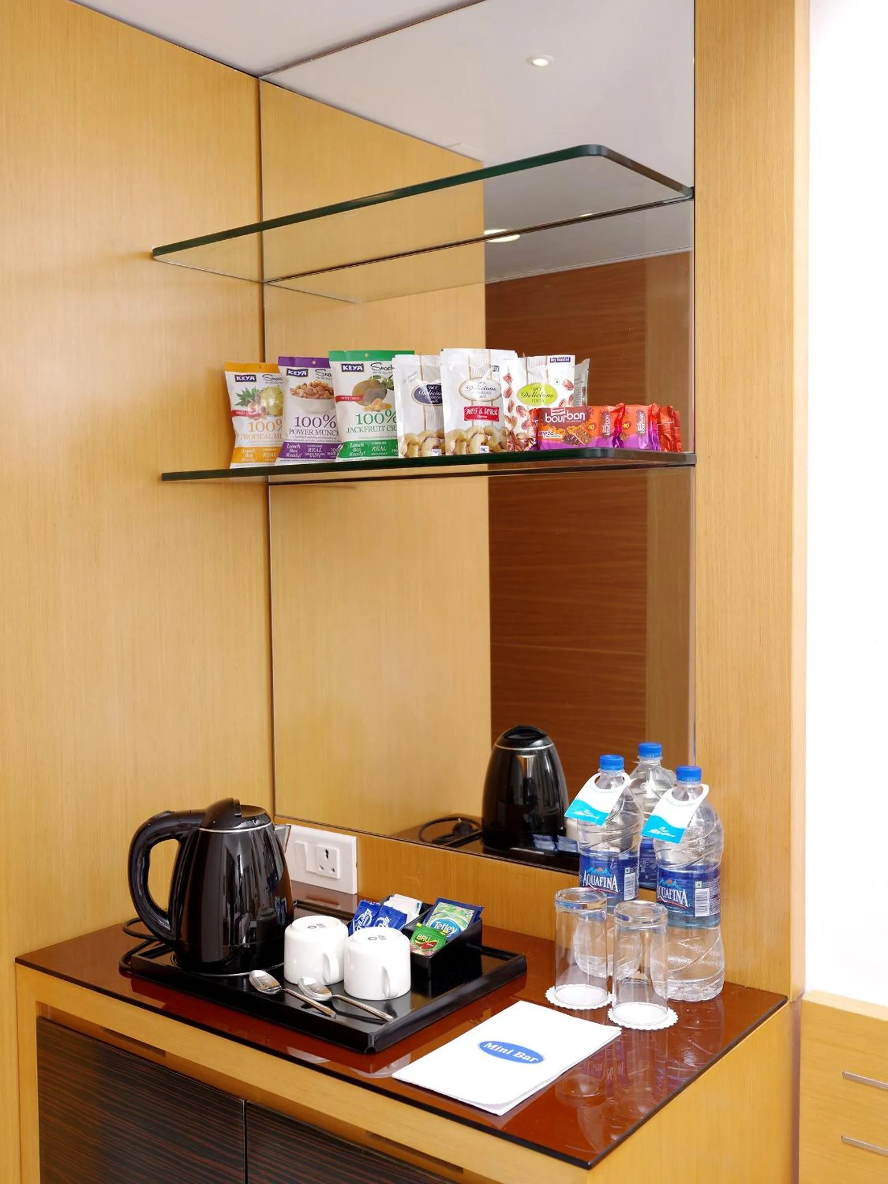 Coffee/tea facilities in The Central Residency