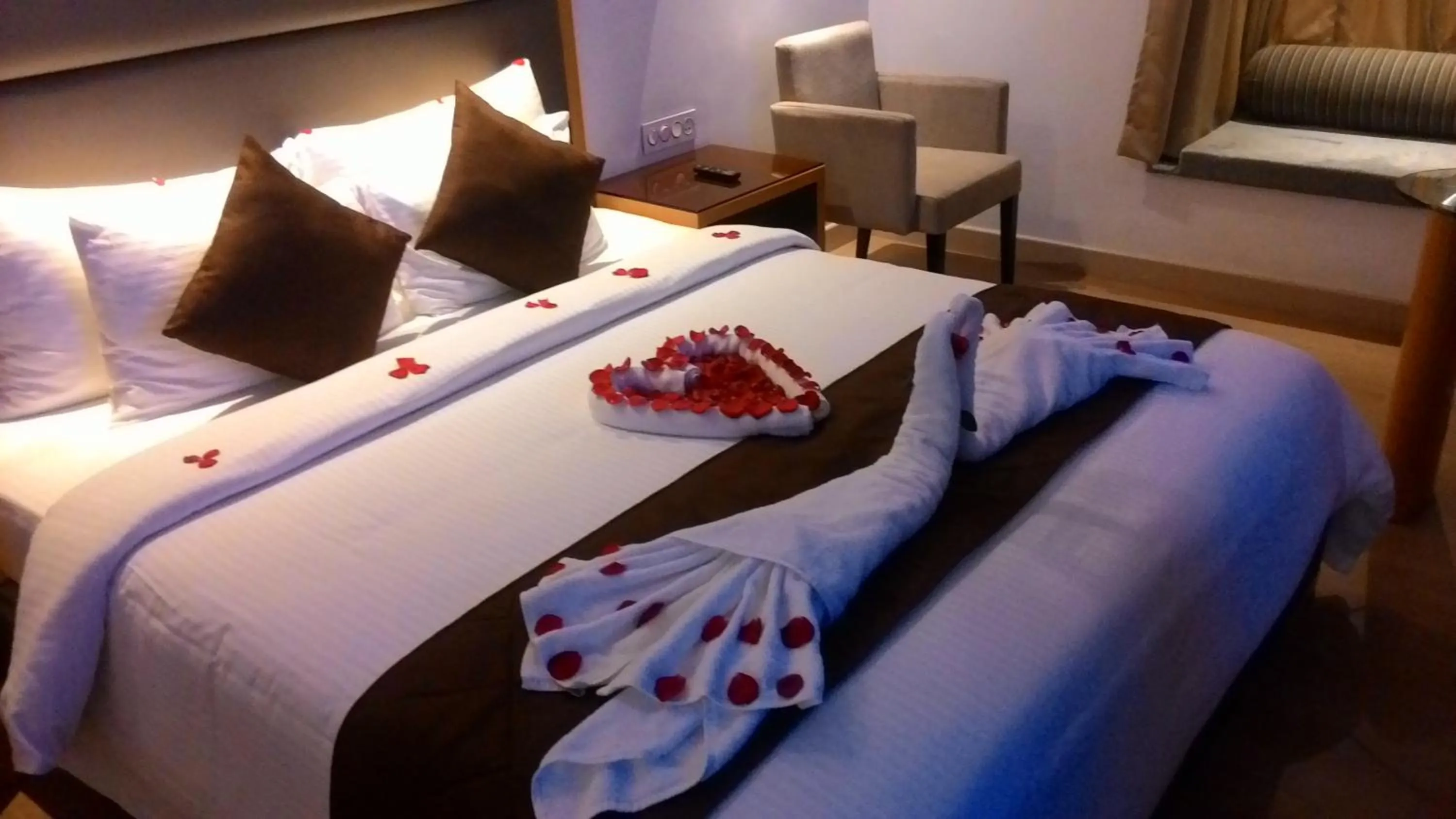 Bedroom, Bed in The Central Residency