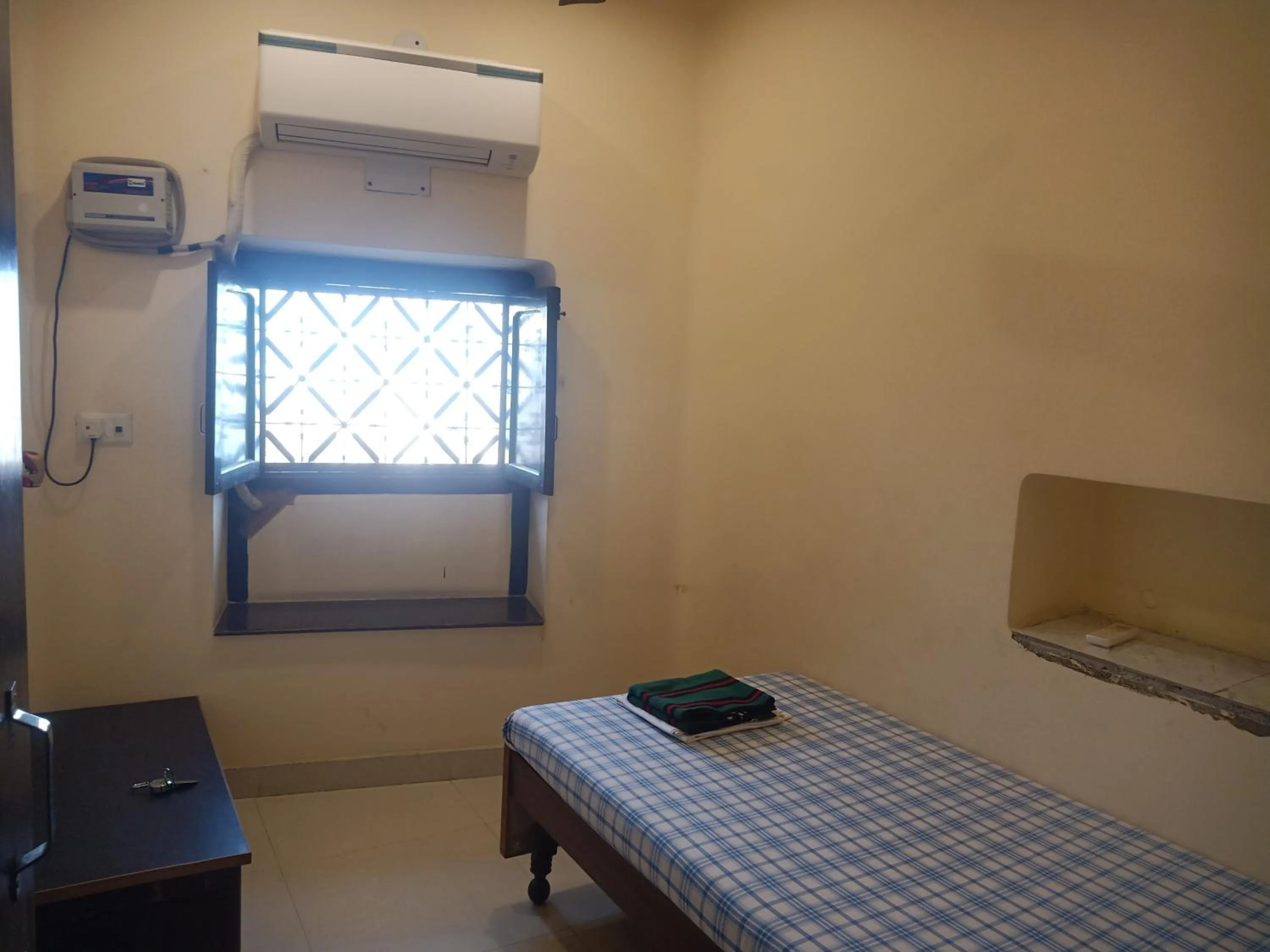 View (from property/room), Bed in Scindhia Guest House