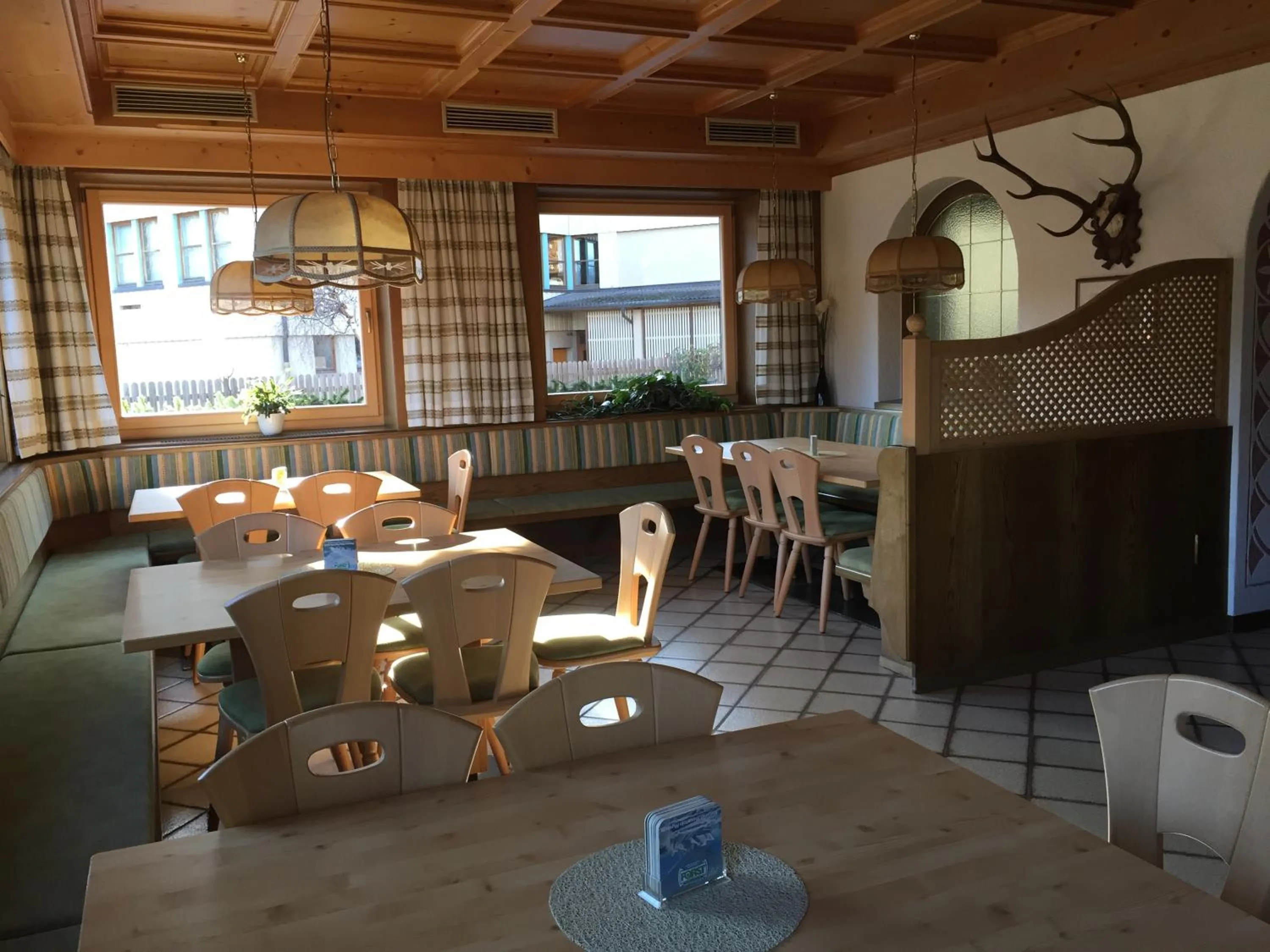 Lounge or bar in Gasthof Pizzeria Unterwirt