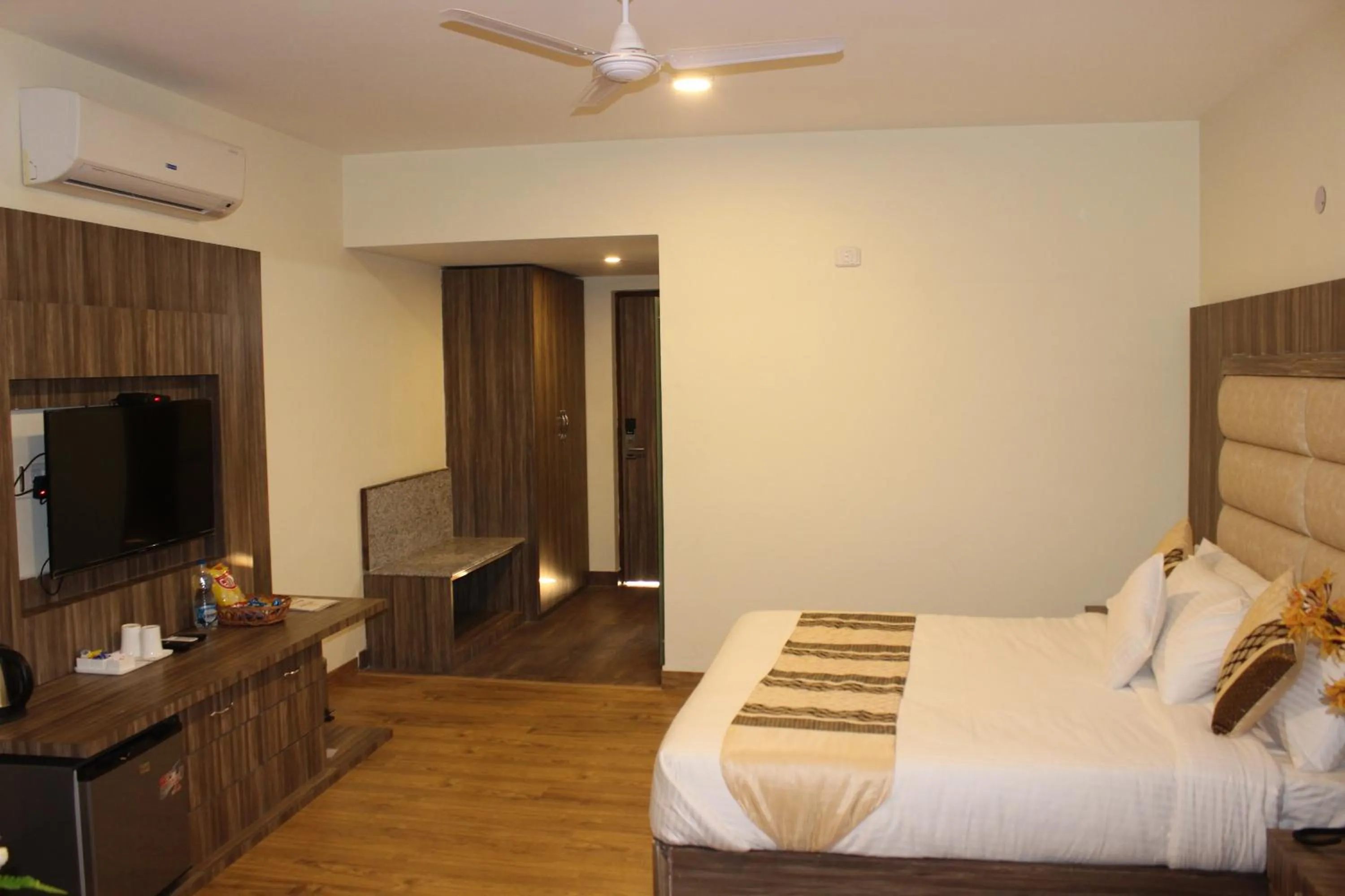Living room, Bed in Rama Trident, Katra