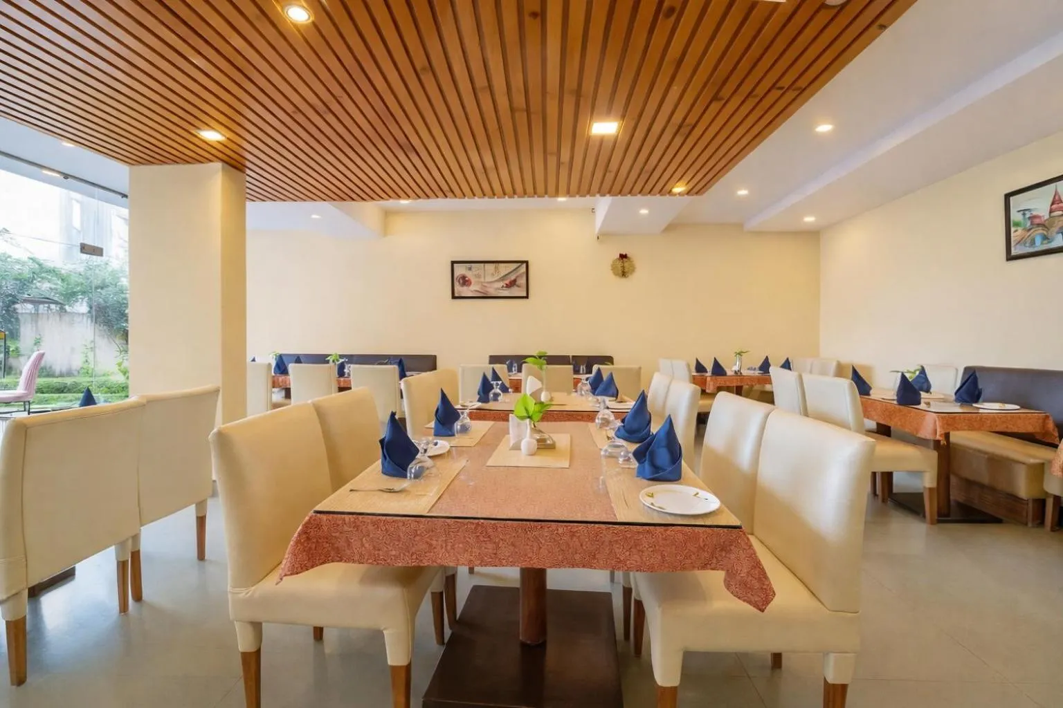 Restaurant/places to eat in Rama Trident, Katra