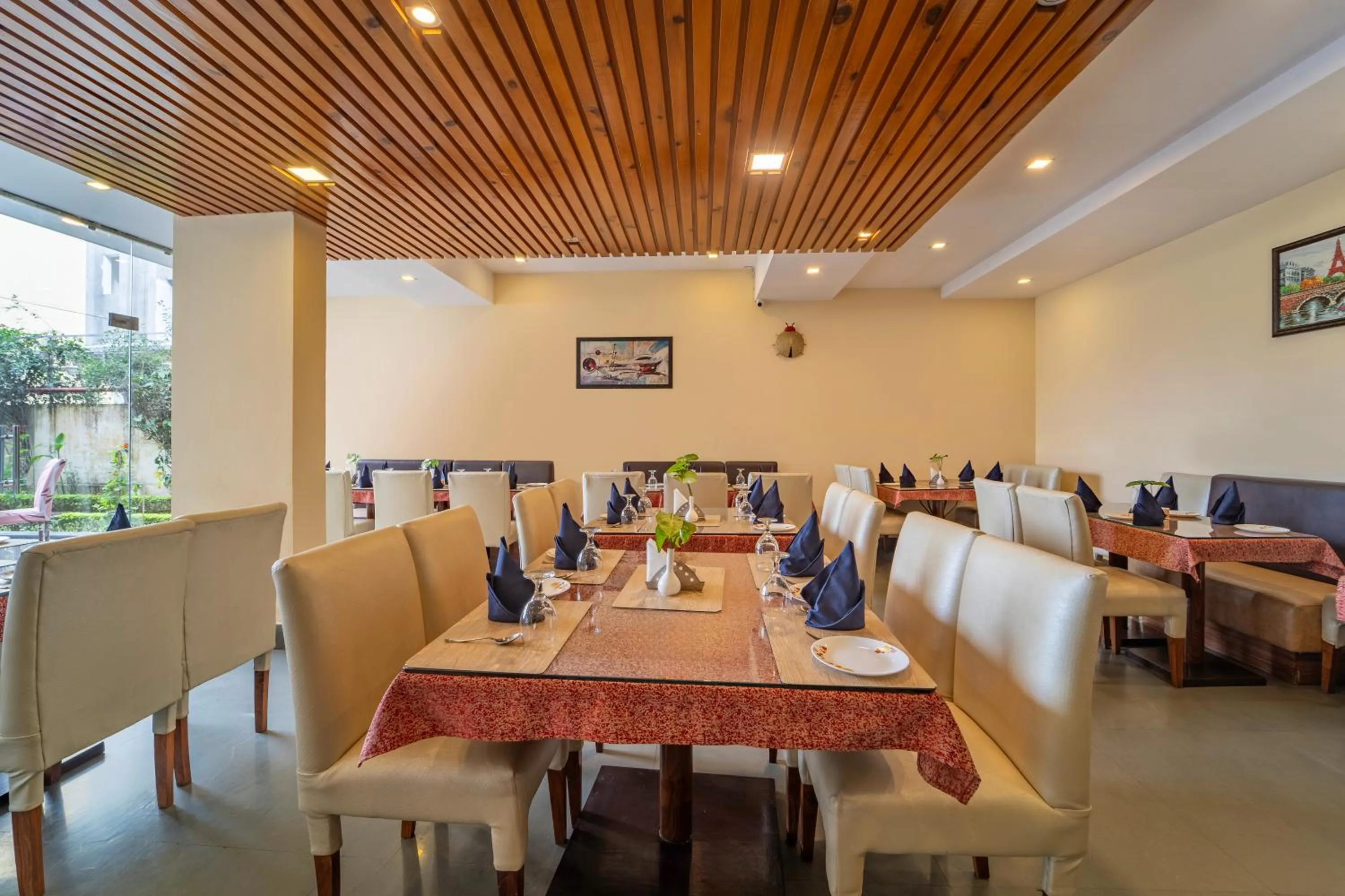 Restaurant/places to eat in Rama Trident, Katra