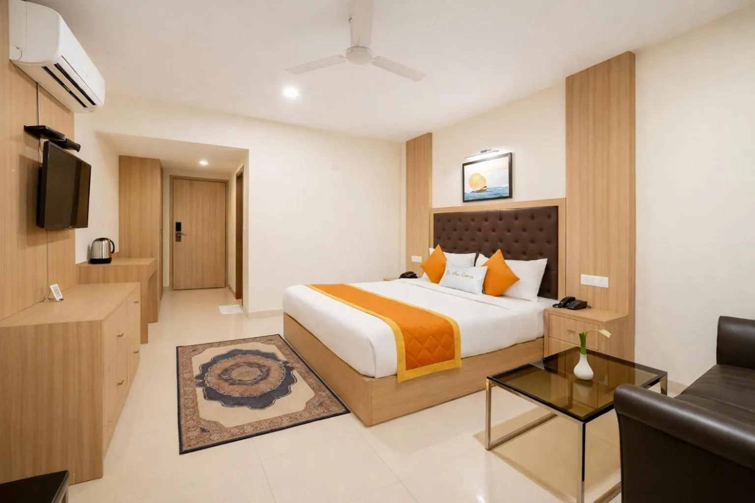 Bedroom, Bed in Rama Trident, Katra