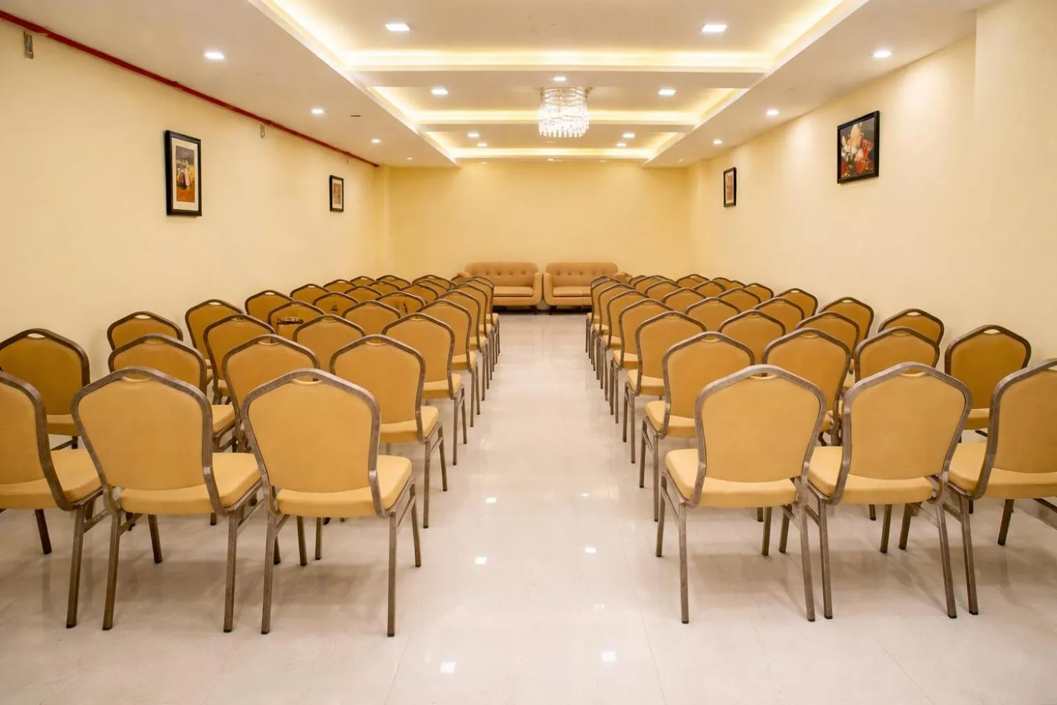 Meeting/conference room in Rama Trident, Katra