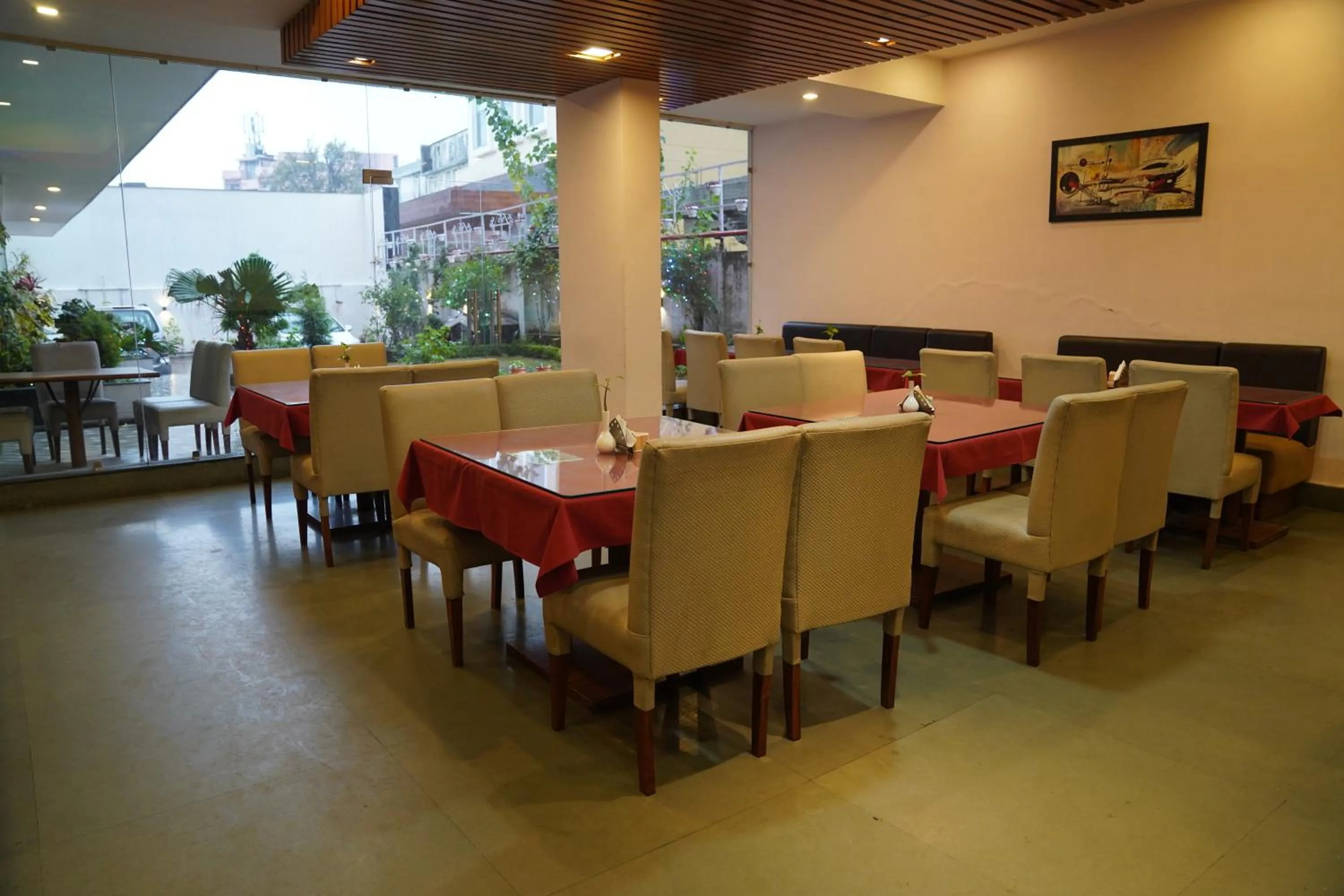Dining area in Rama Trident, Katra