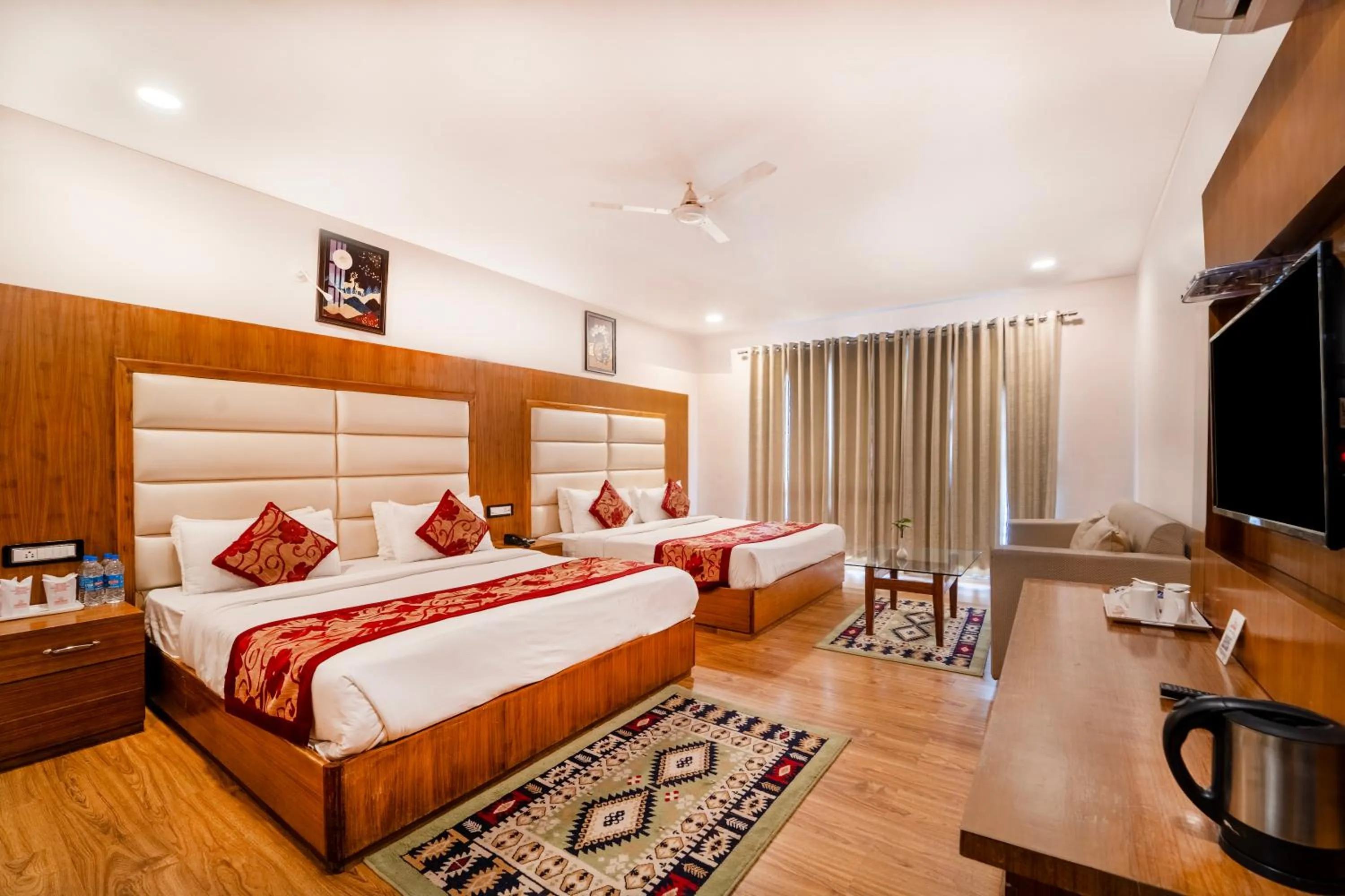 Photo of the whole room, Bed in Rama Trident, Katra