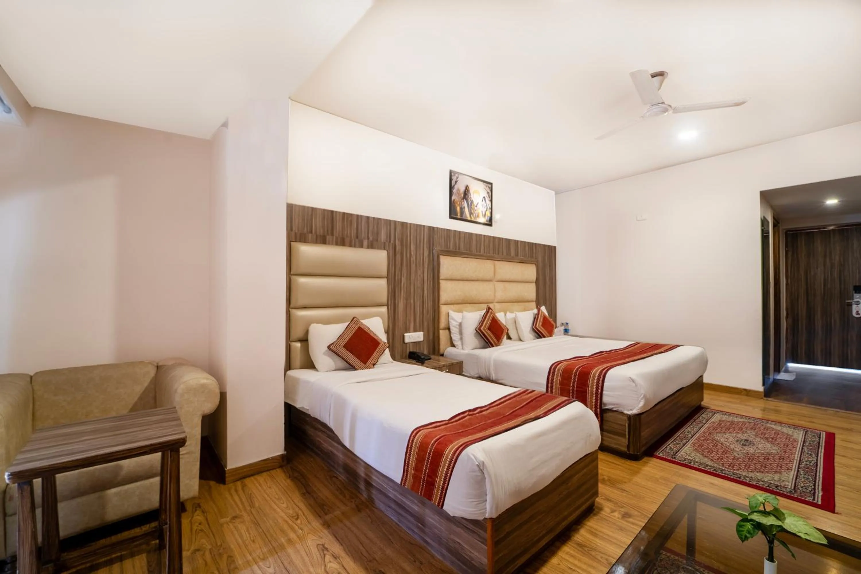 Photo of the whole room, Bed in Rama Trident, Katra