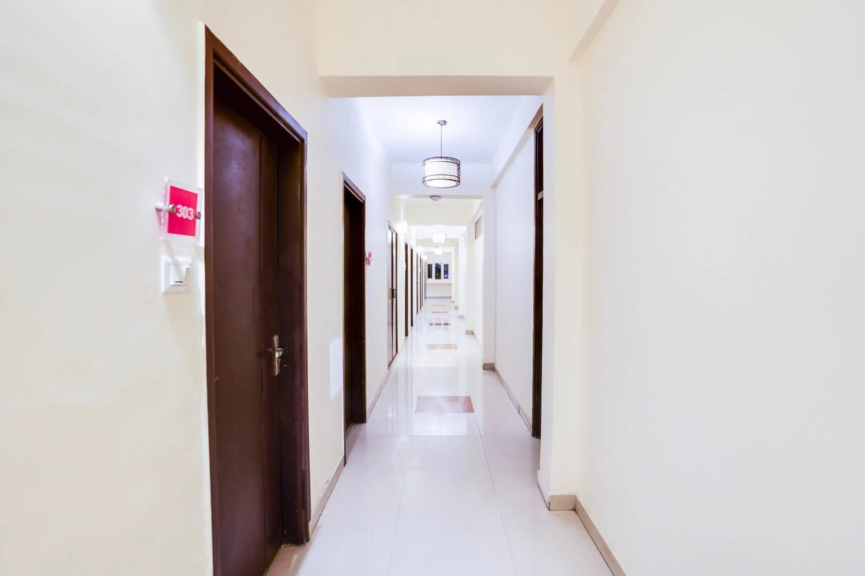 Lobby or reception in Super Townhouse Oak Silver City Chowk Formerly HW Residency