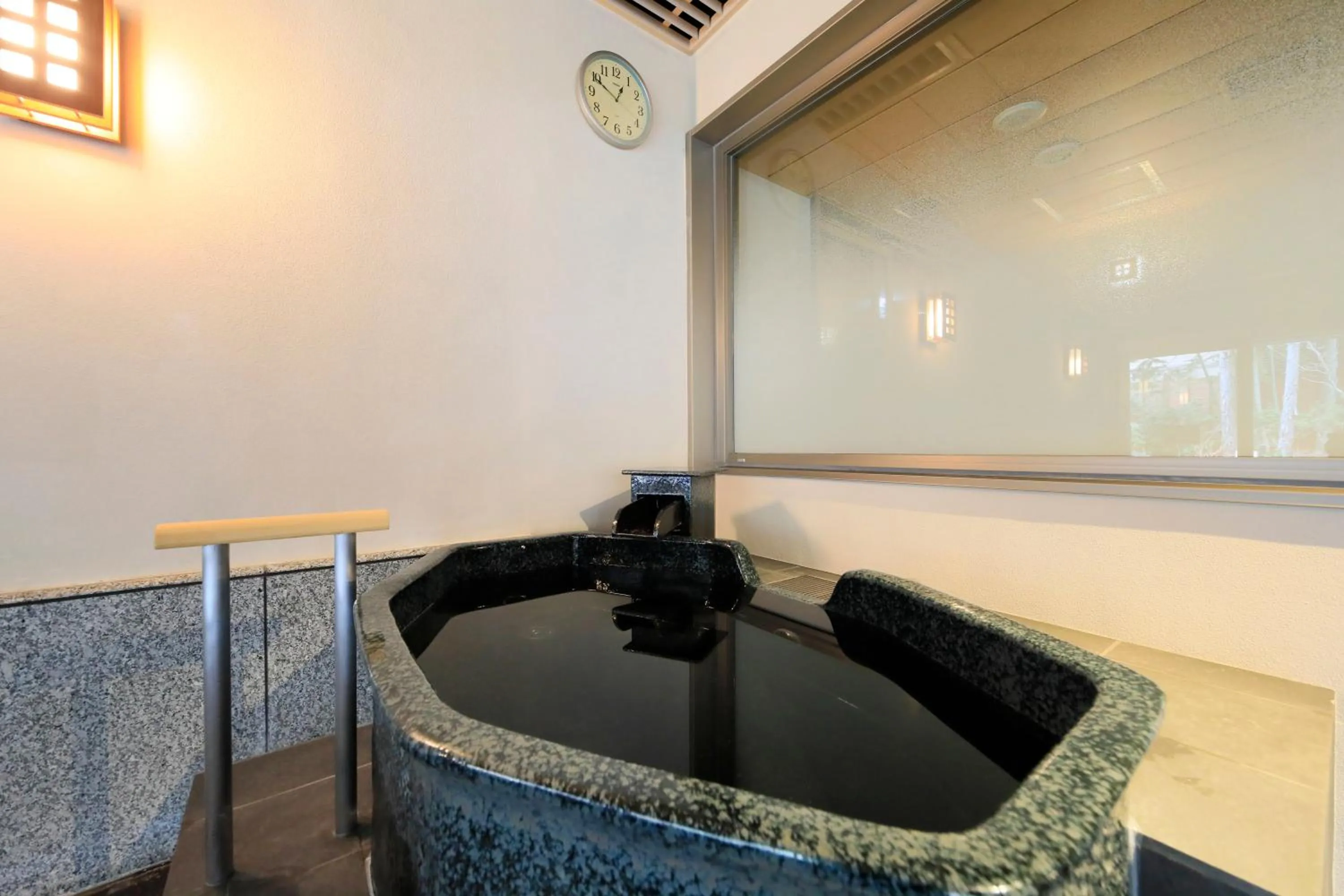 Public Bath in Hakone Hisui