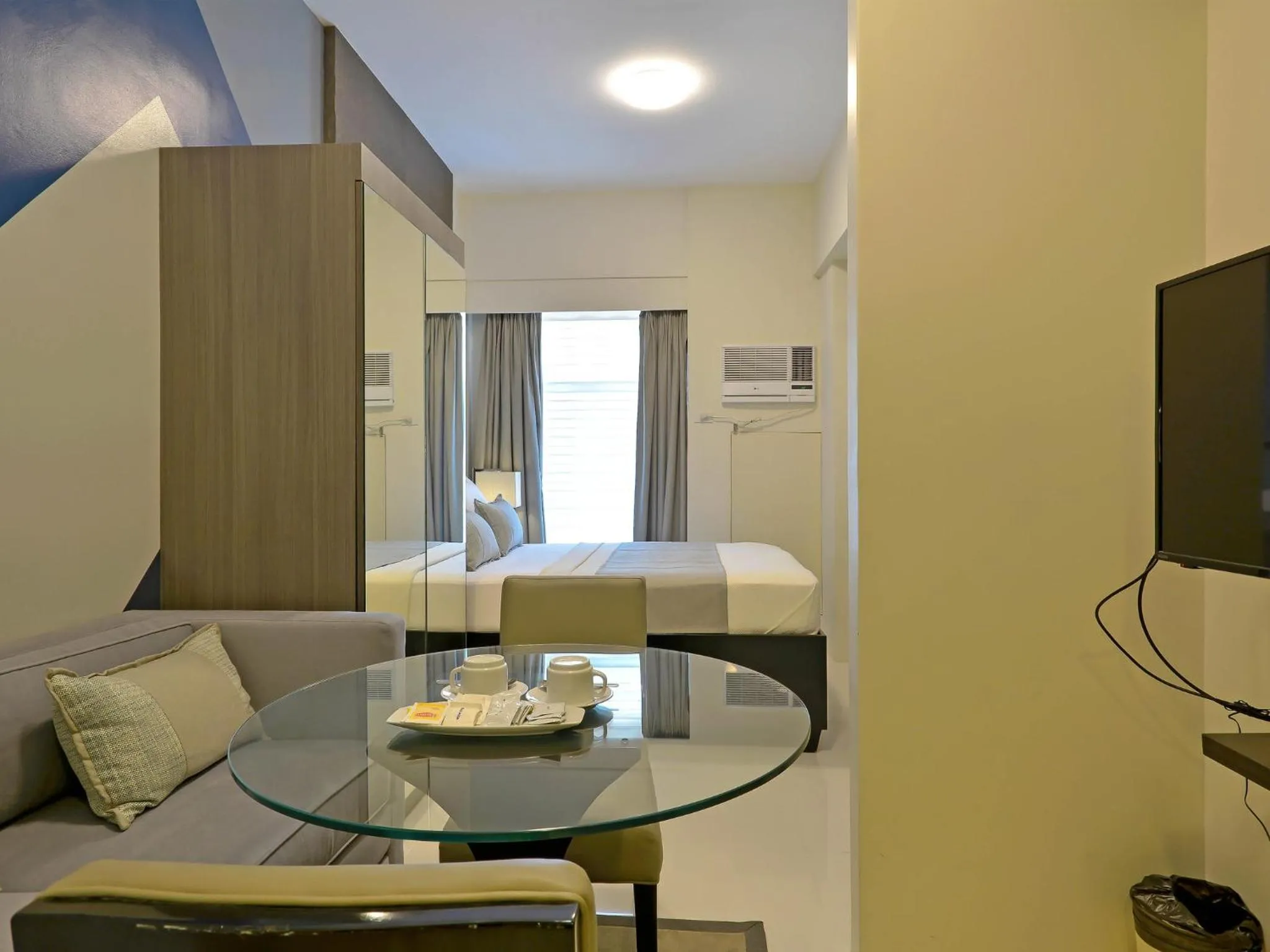 Bed in Currency Serviced Suites