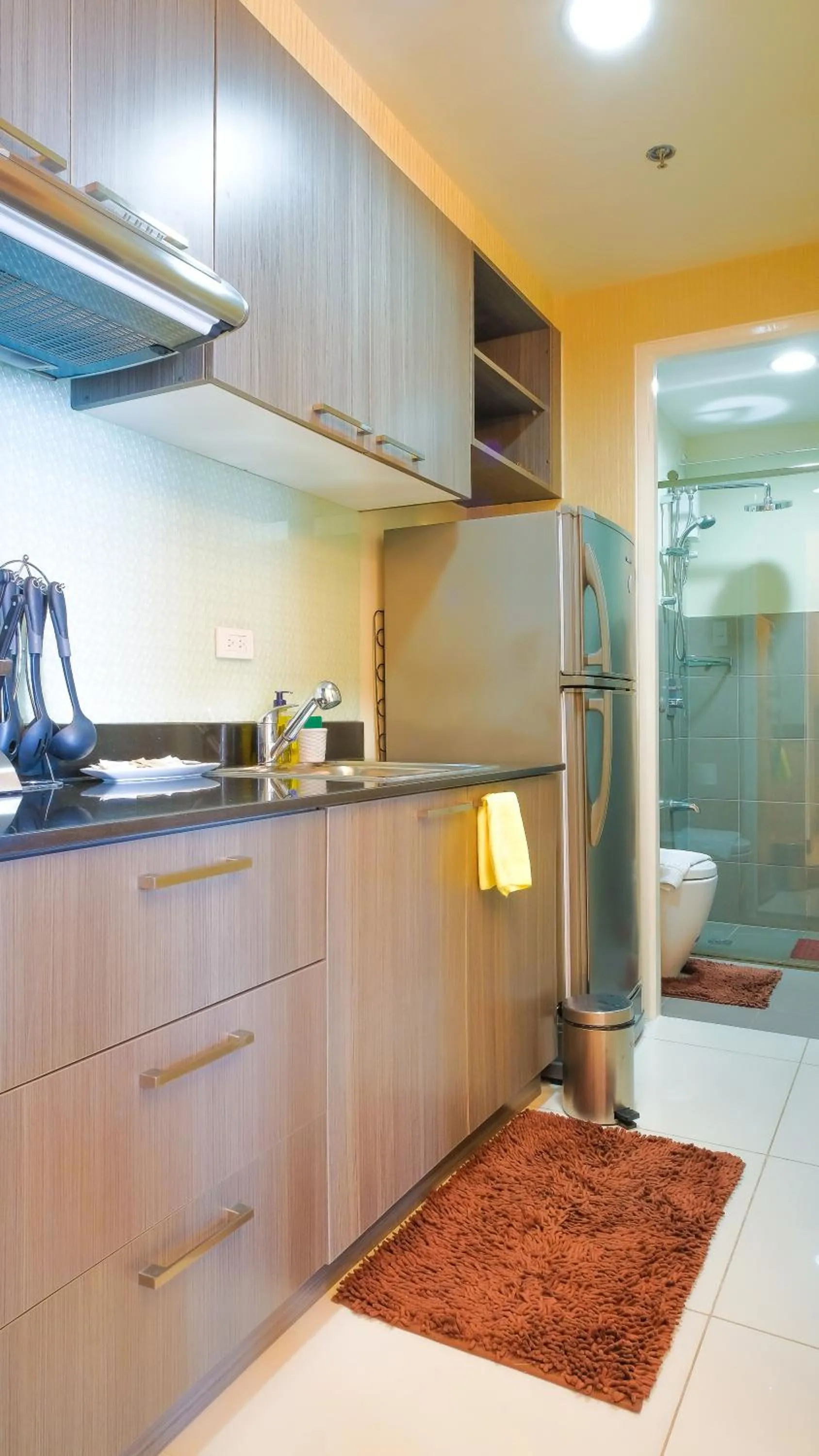 Currency Serviced Suites