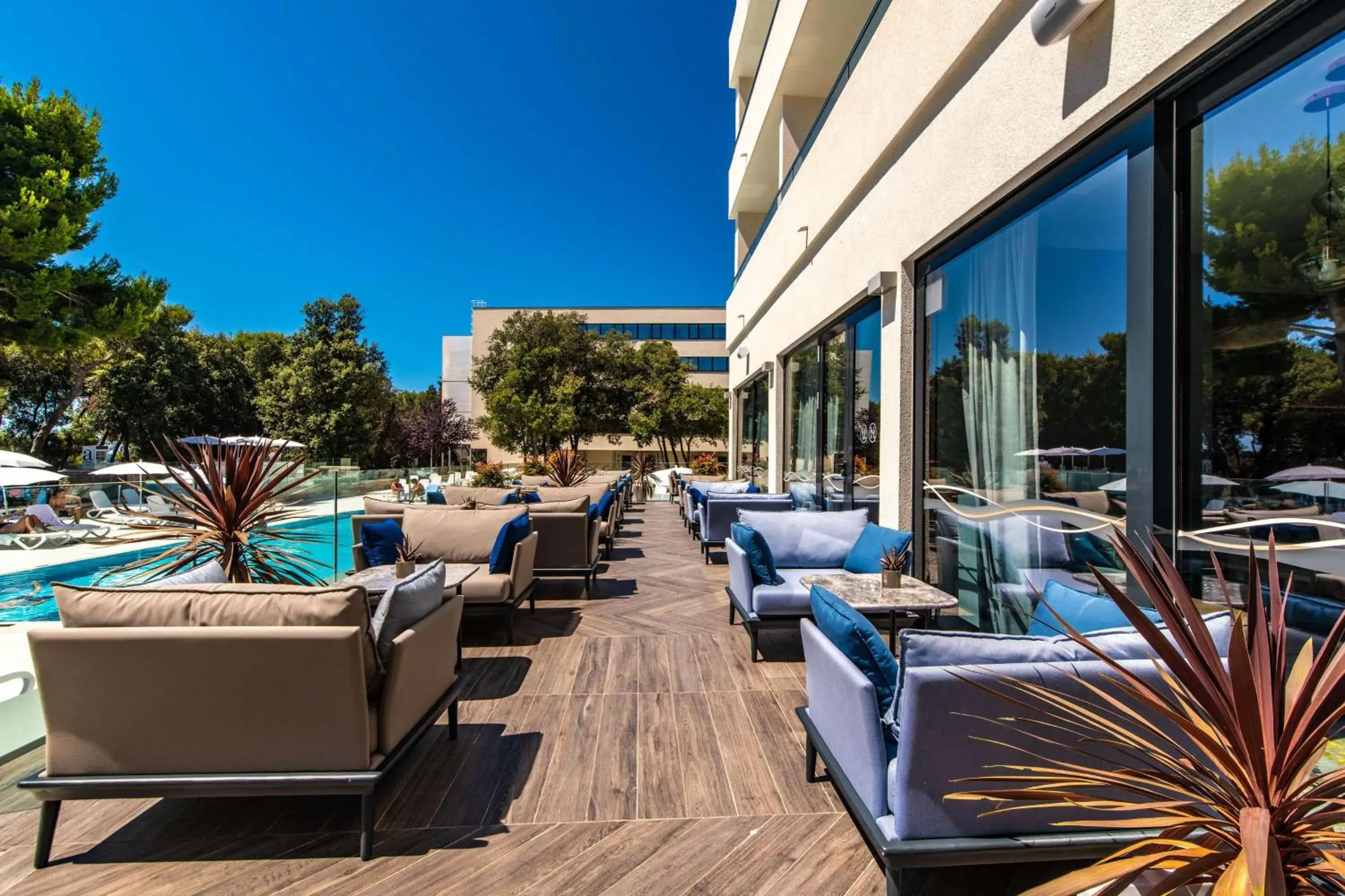 Lounge or bar in Park Plaza Arena Pula Lounge or bar in Park Plaza Arena Pula