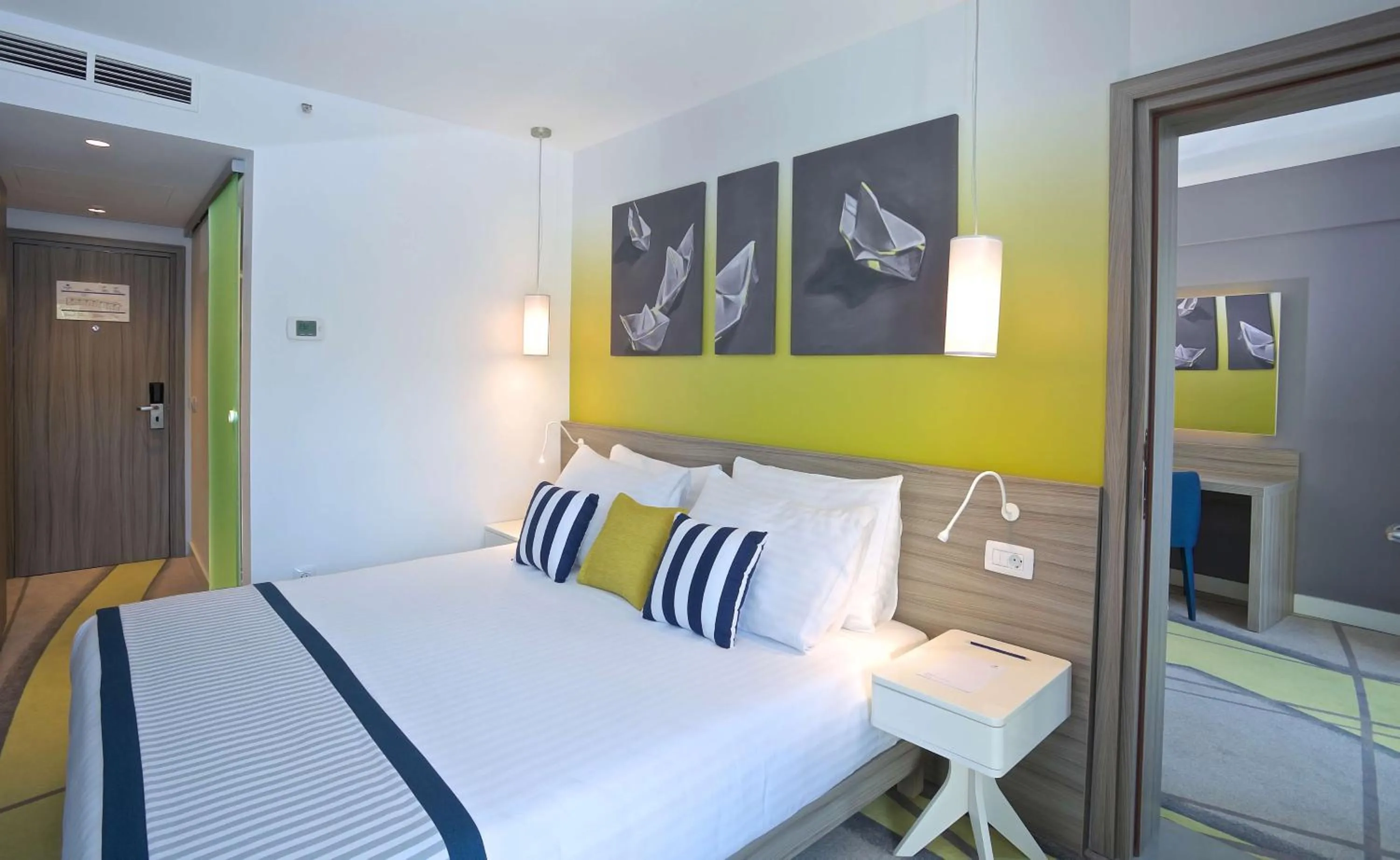 Photo of the whole room, Bed in Park Plaza Arena Pula