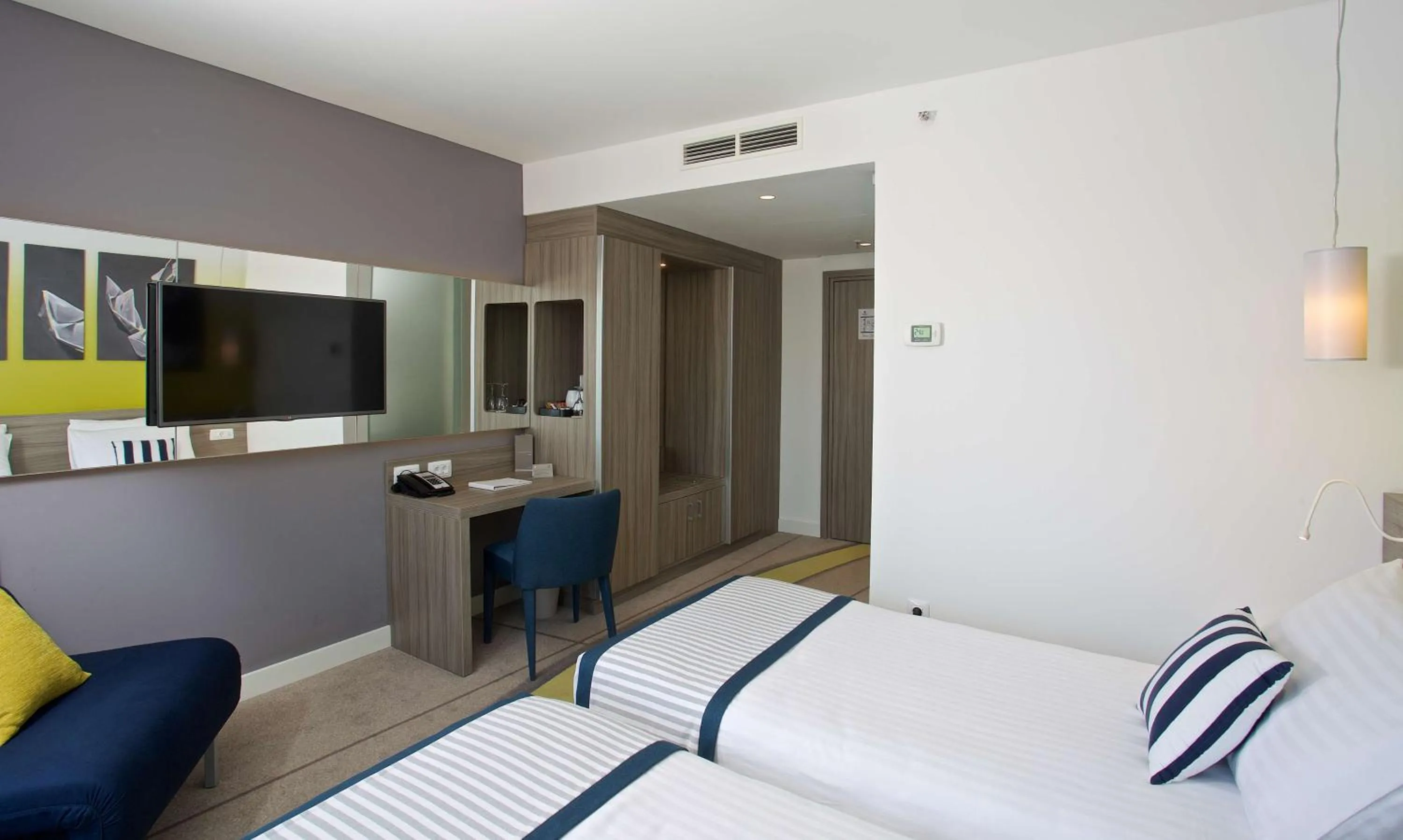 Bedroom, Bed in Park Plaza Arena Pula