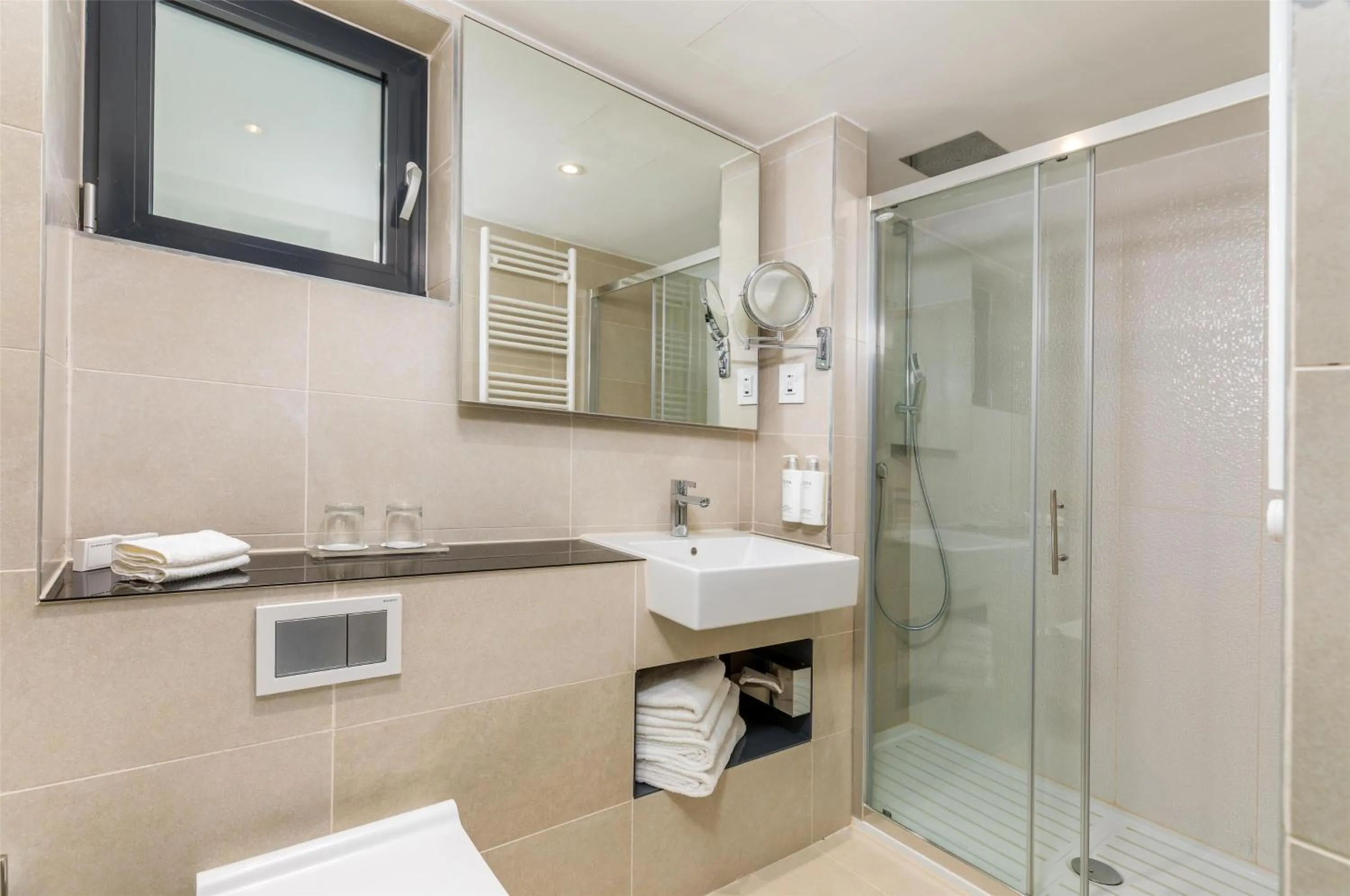 Bathroom in Park Plaza Arena Pula