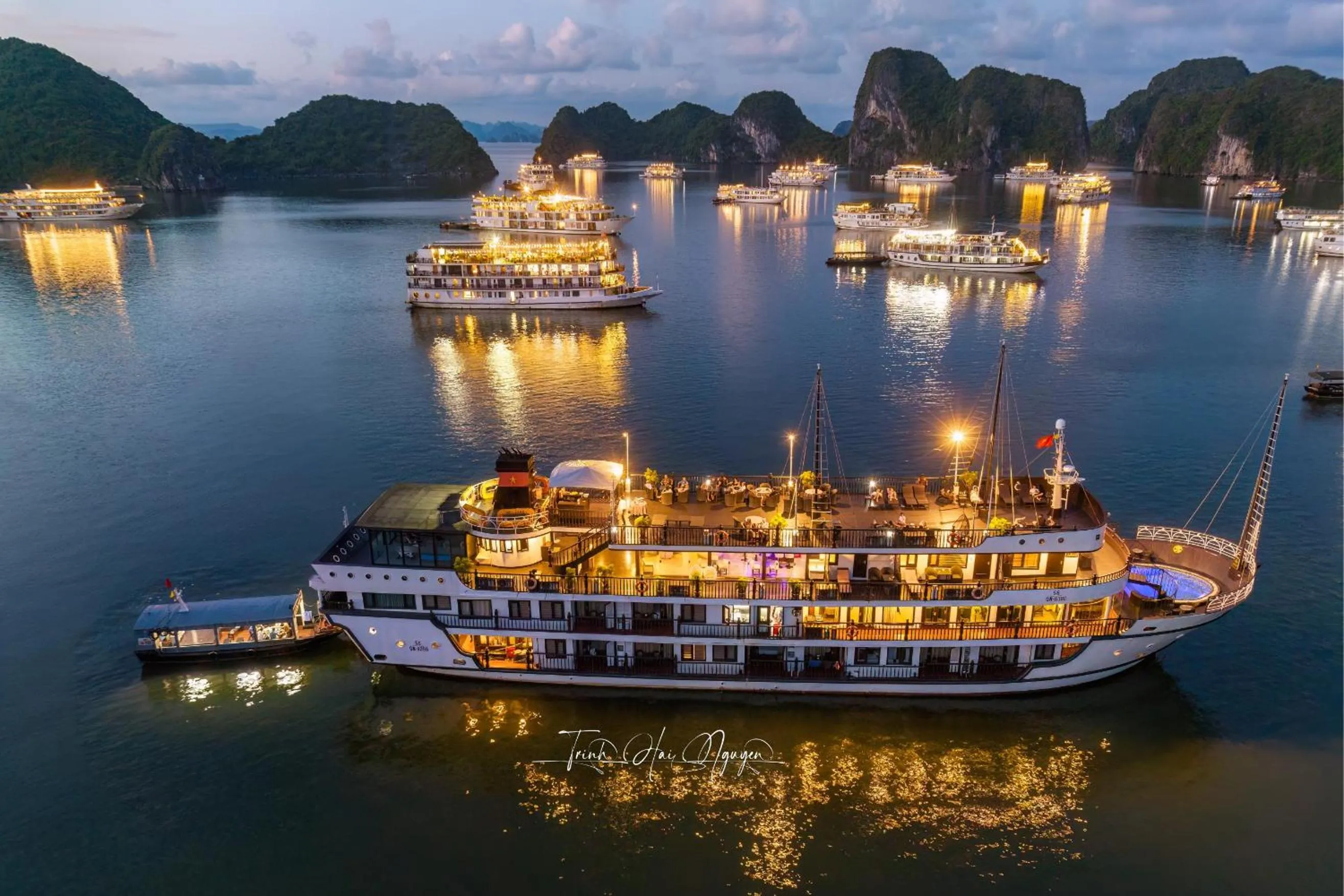 Alisa Cruise Halong