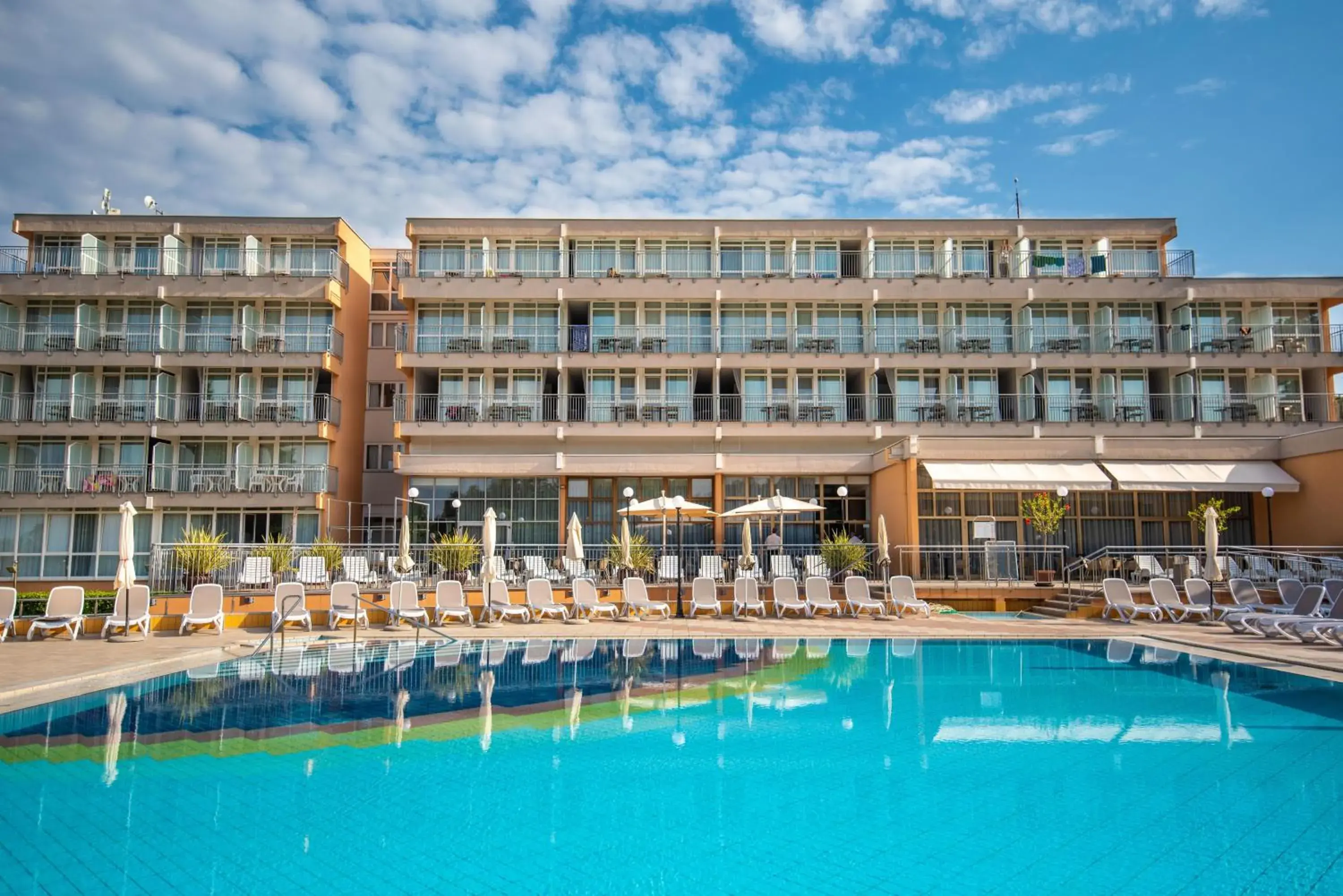 Swimming Pool in Arena Hotel Holiday