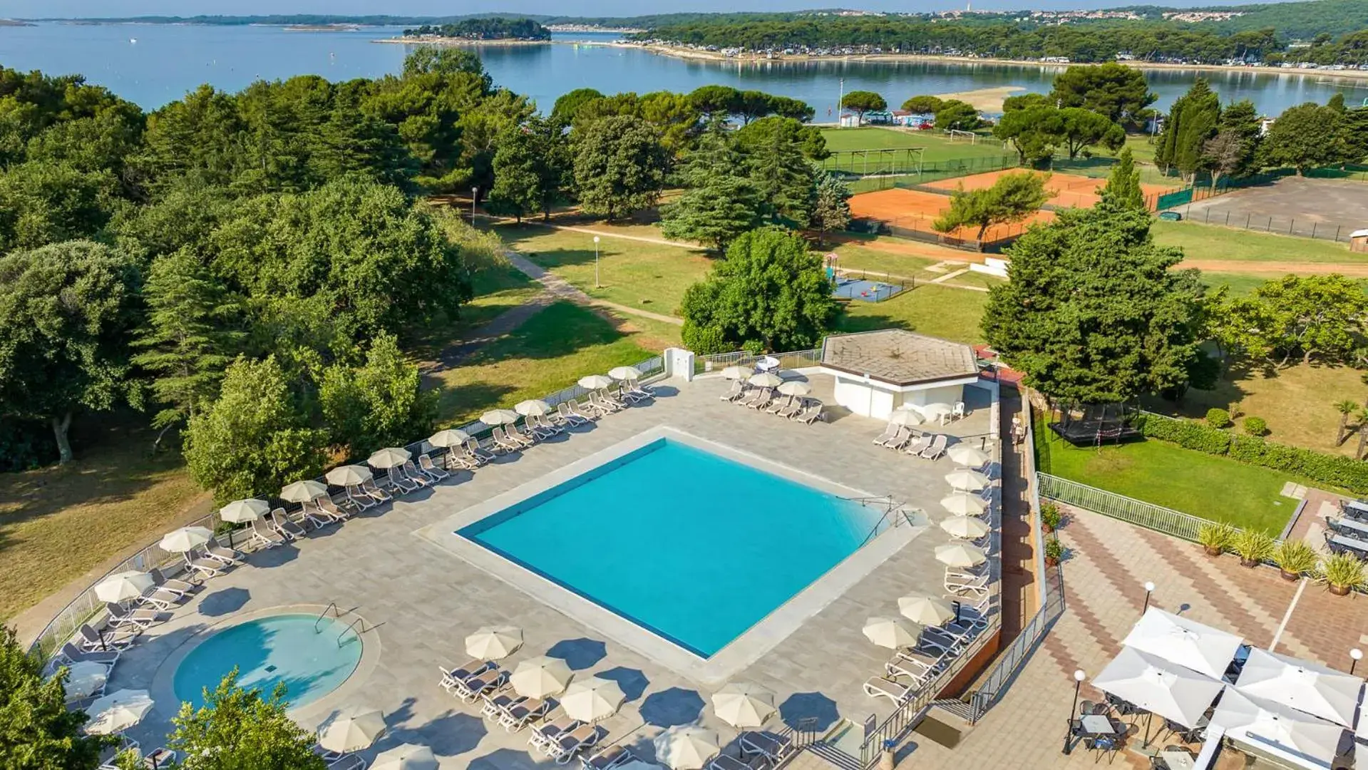 Arena Hotel Holiday Arena Hotel Holiday