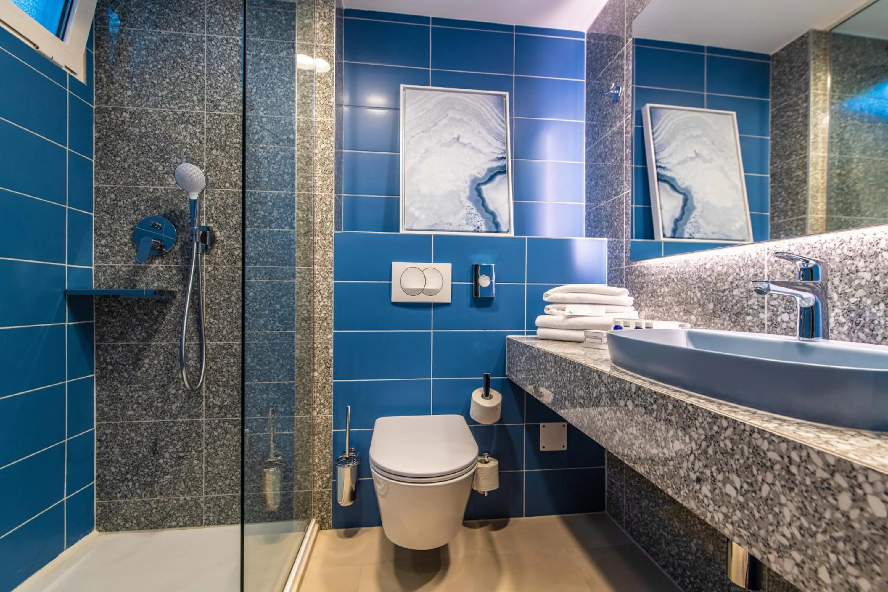 Shower in Arena Verudela Beach