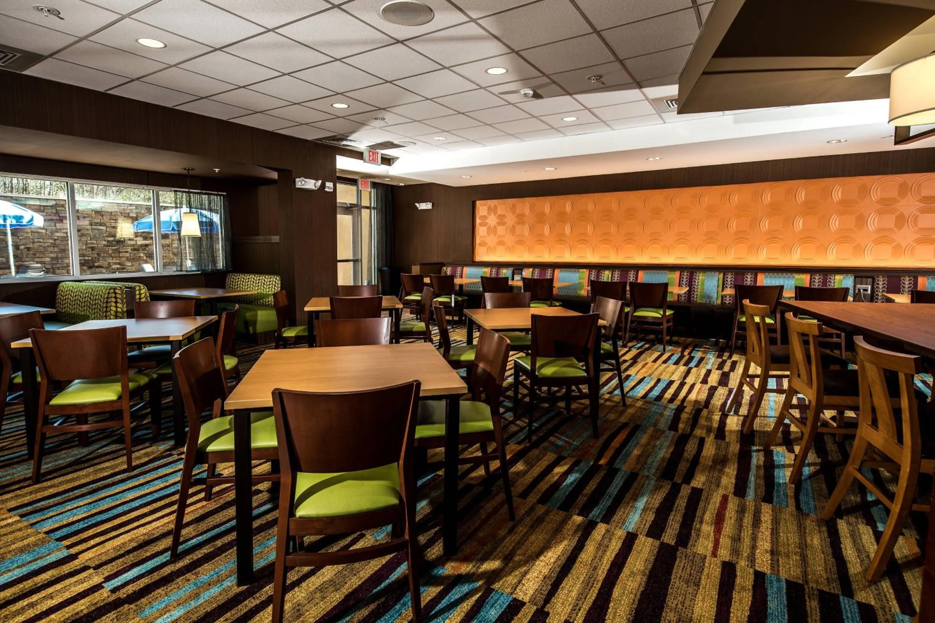 Breakfast in Fairfield Inn & Suites by Marriott Florence I-20