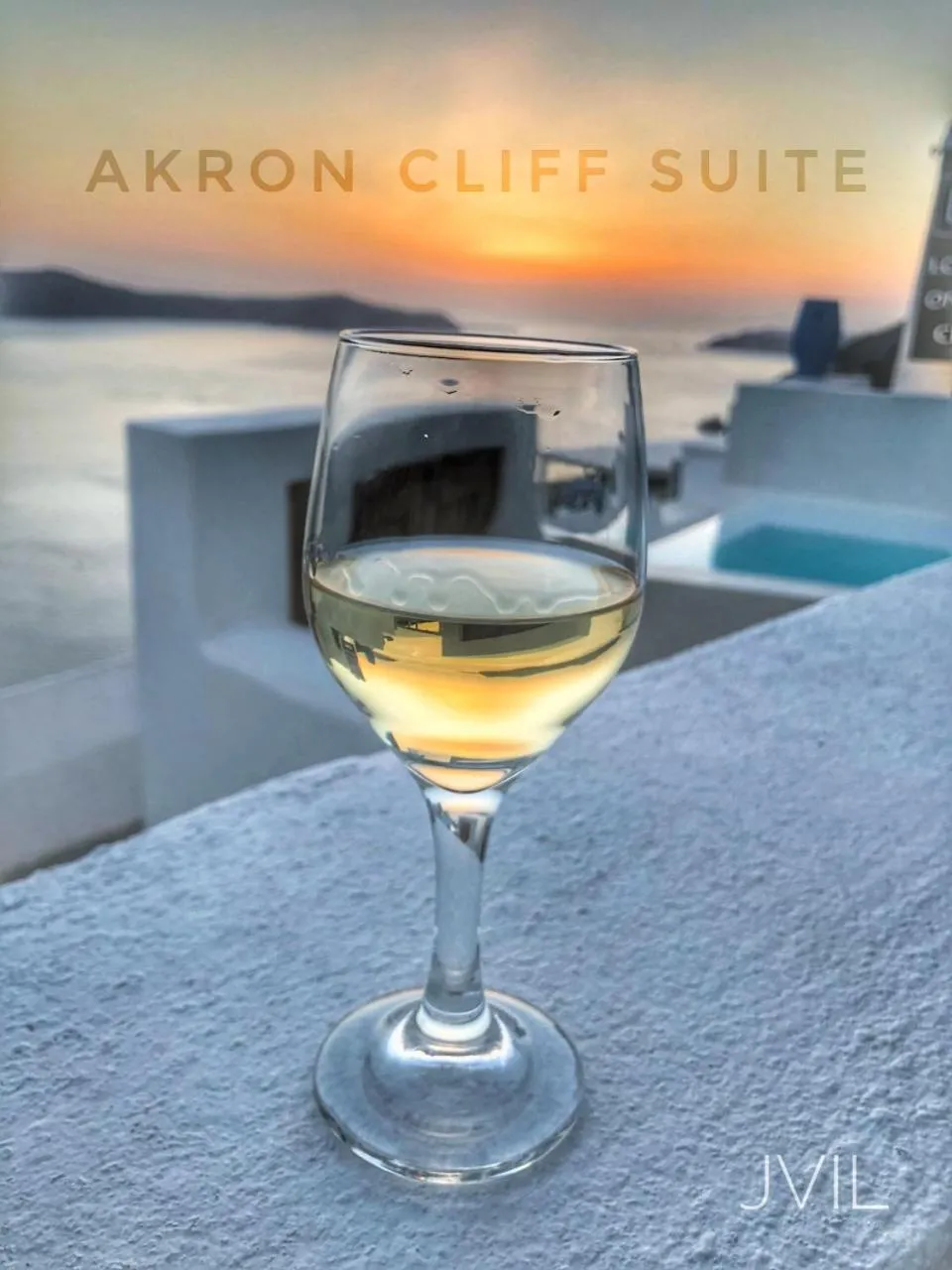 Summer in Akron Cliff Suite