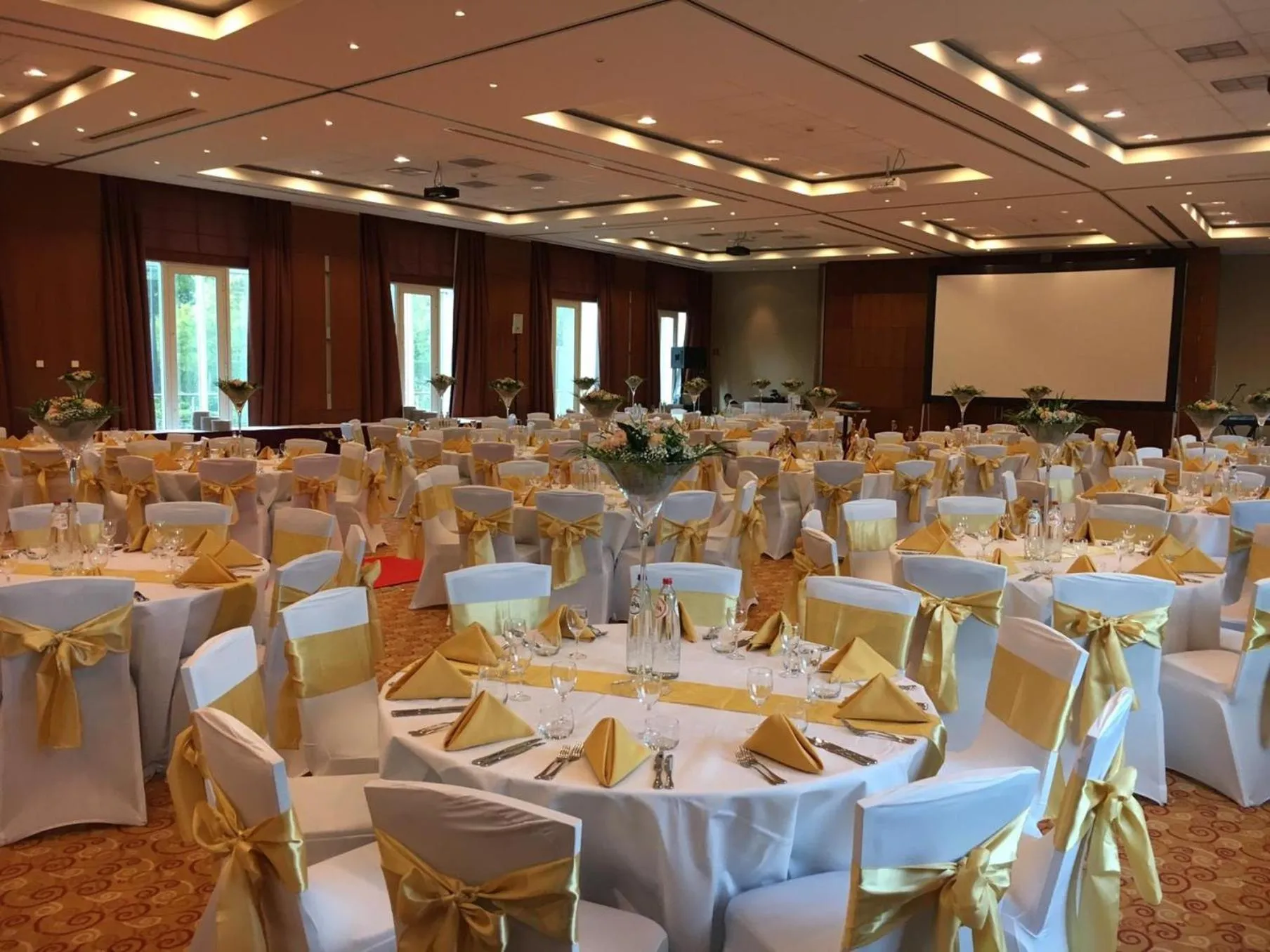 Meeting/conference room in Crowne Plaza Brussels Airport by IHG