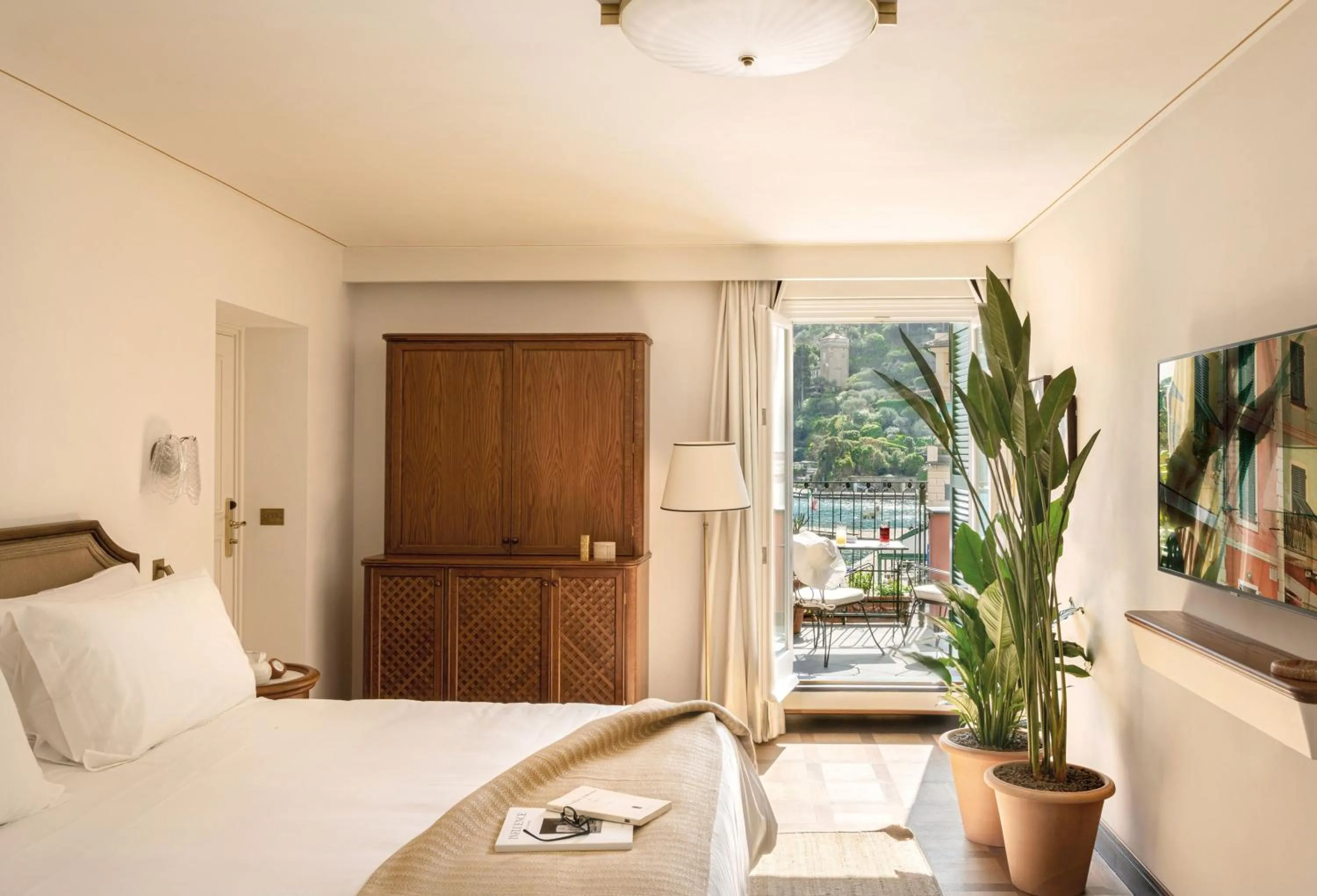 Bedroom, Bed in Splendido Mare, A Belmond Hotel, Portofino