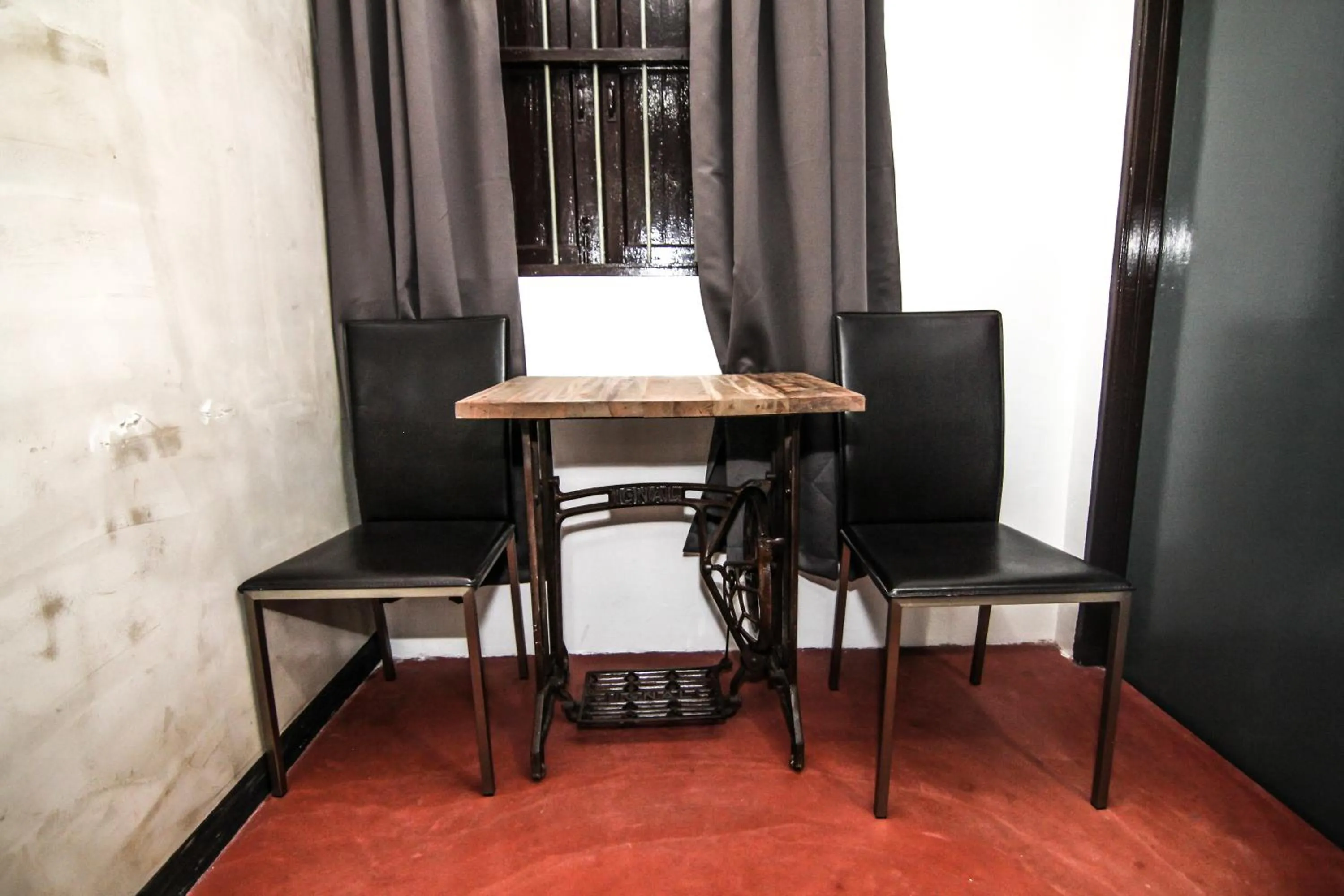 Seating area in Rock Wood Hotel