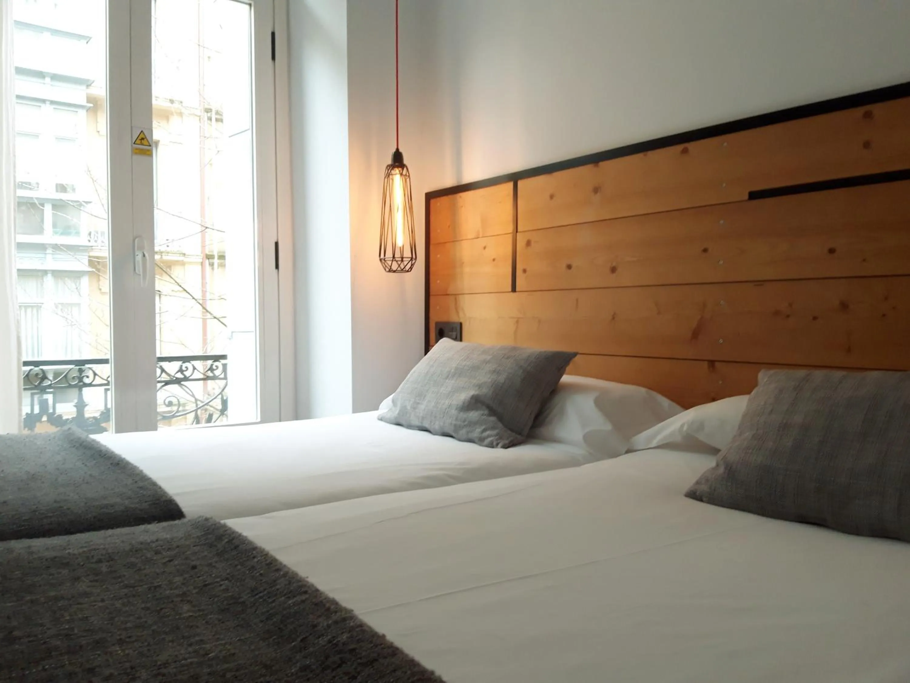 Balcony/Terrace, Bed in Pensión La Perla