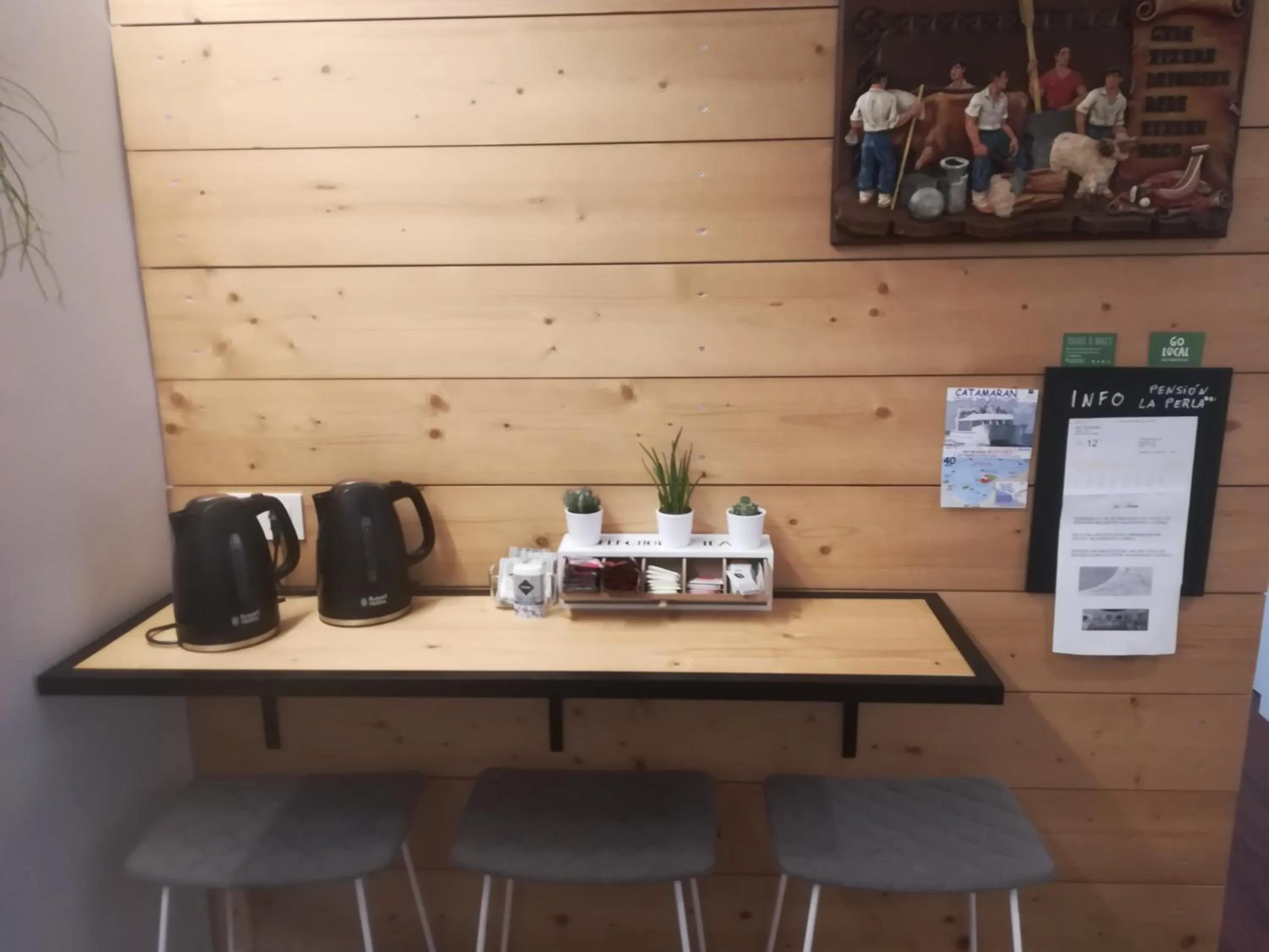 Coffee/tea facilities in Pensión La Perla