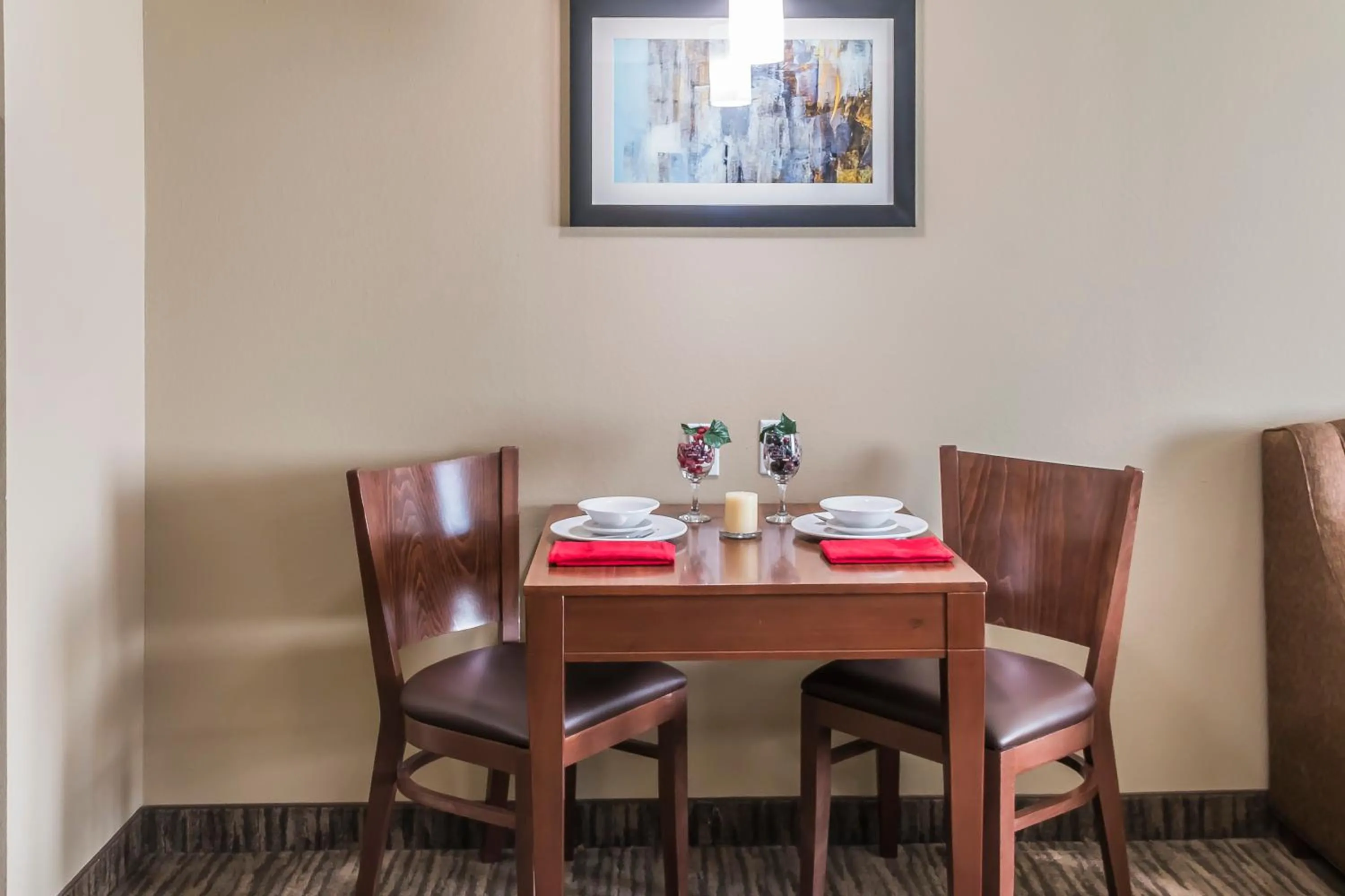 Dining area in MainStay Suites Edinburg South
