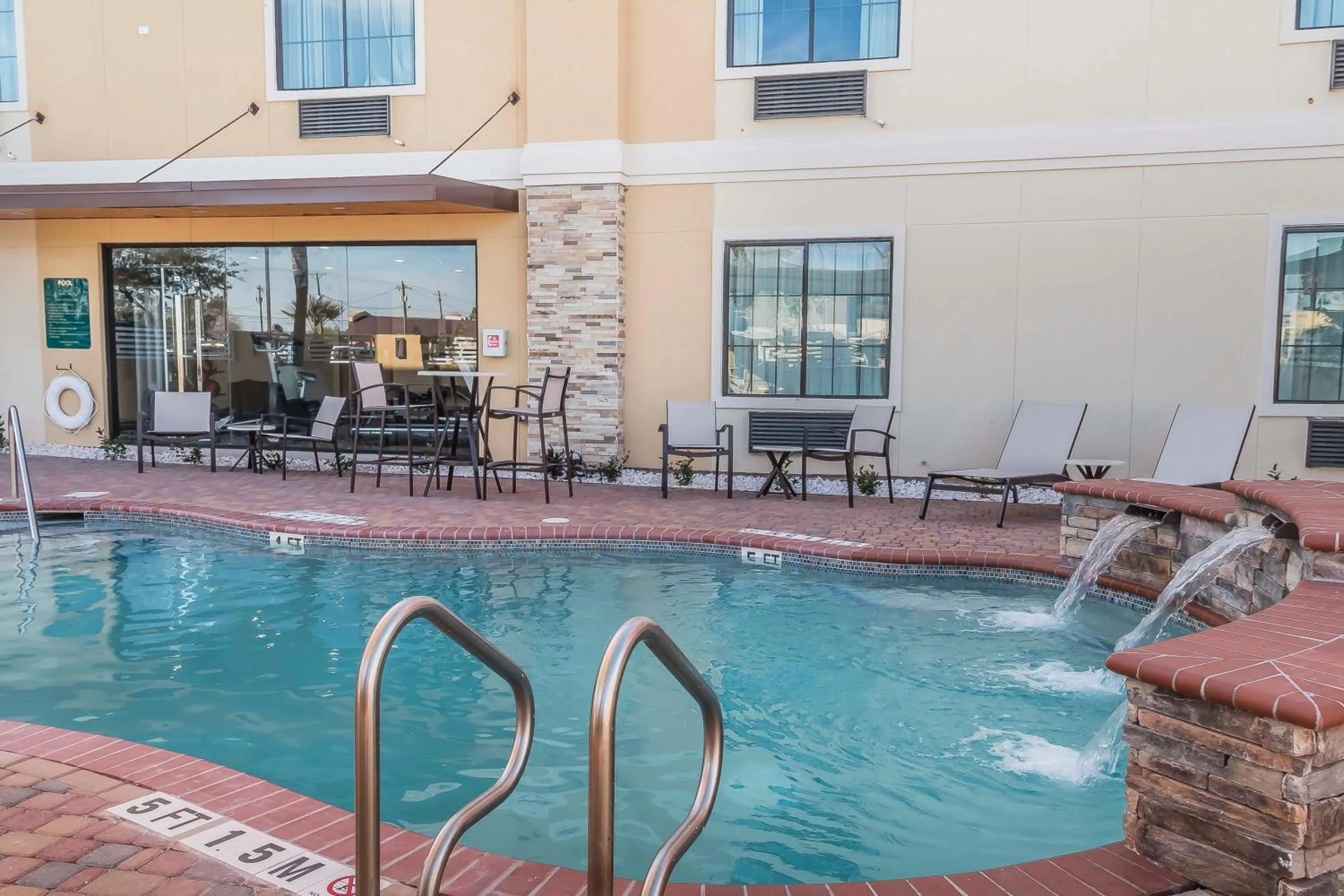 Swimming pool in MainStay Suites Edinburg South