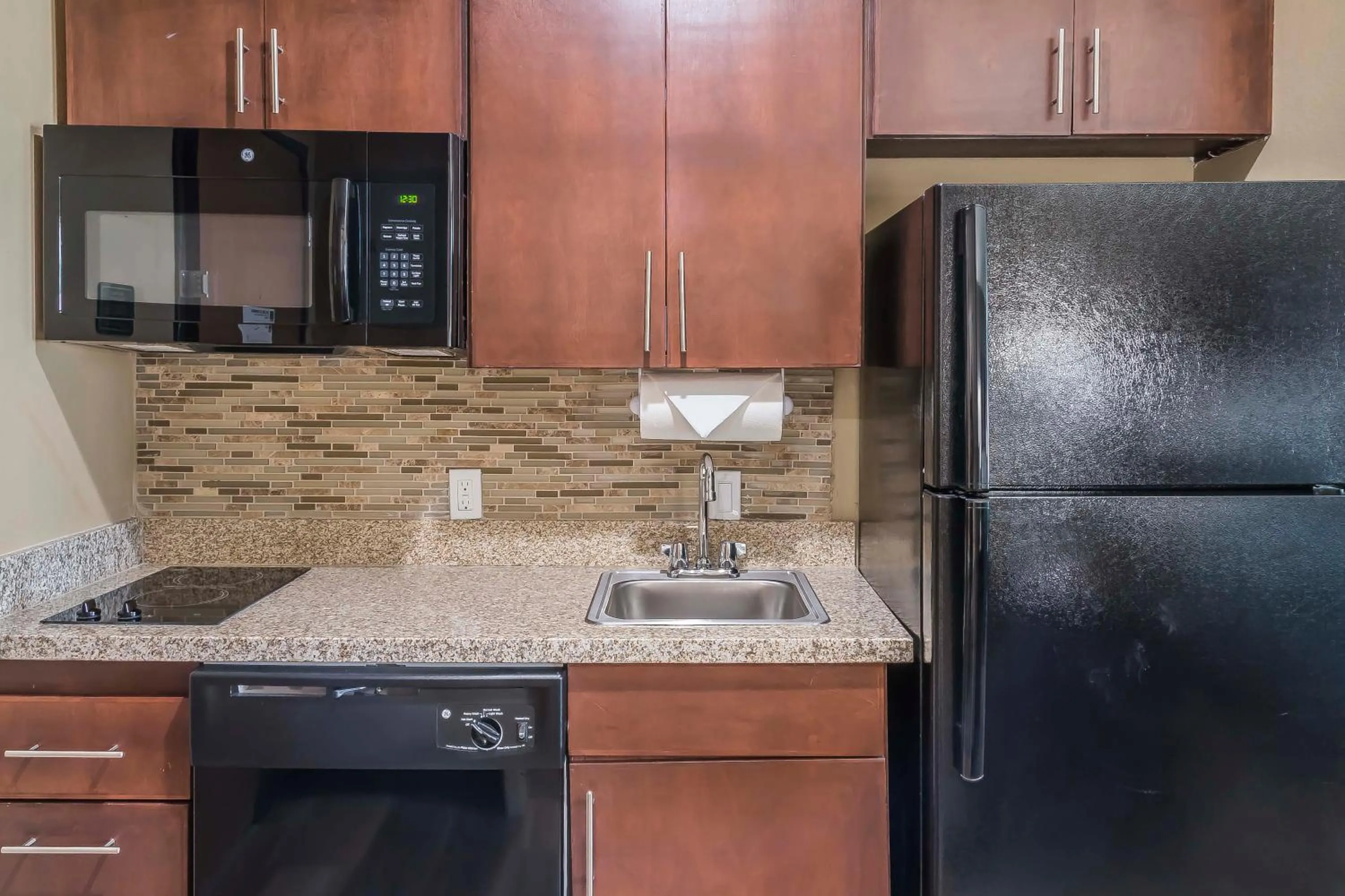 Kitchen or kitchenette in MainStay Suites Edinburg South